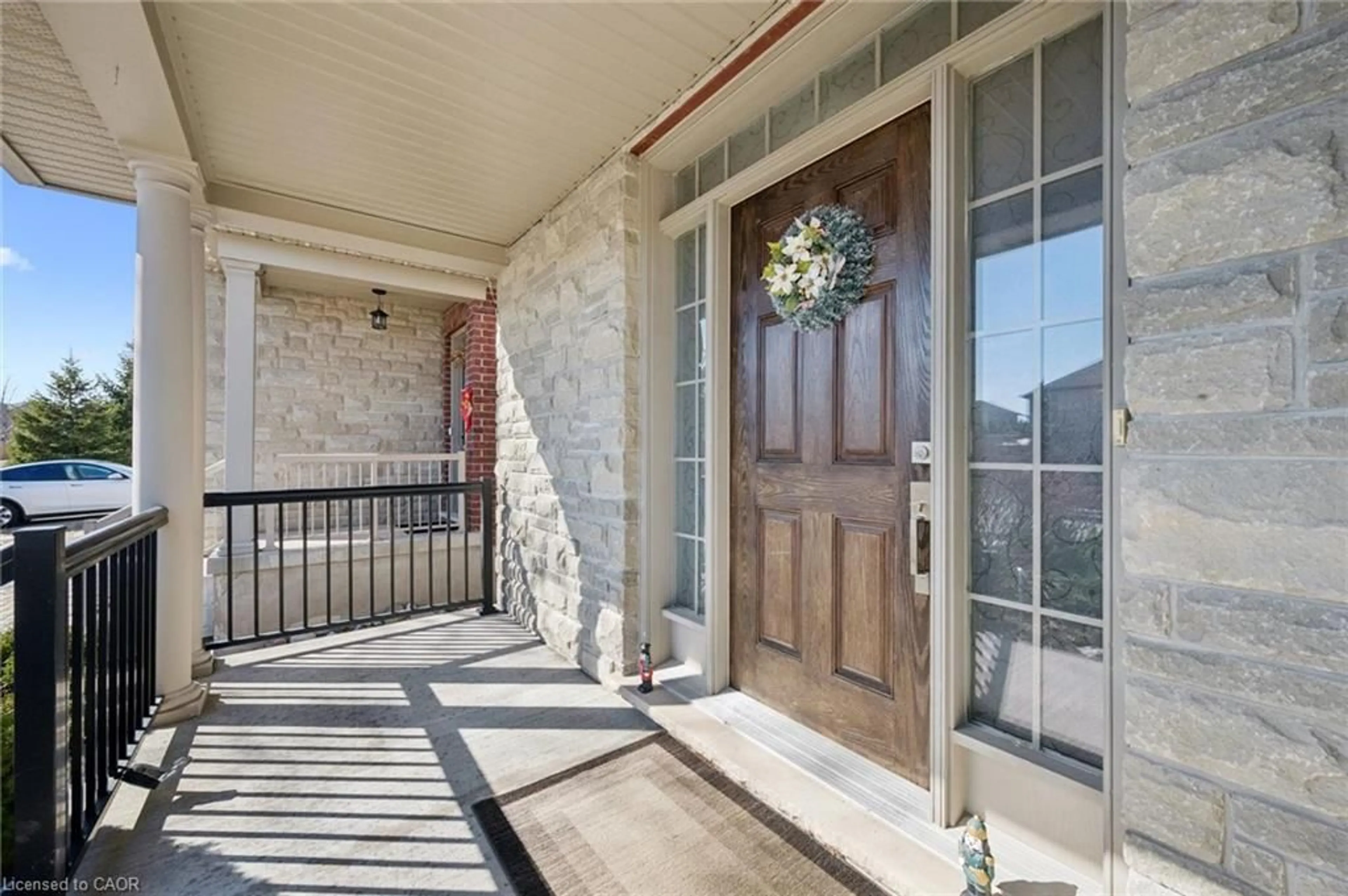 Indoor entryway for 430 Kelso Dr, Waterloo Ontario N2V 2S5