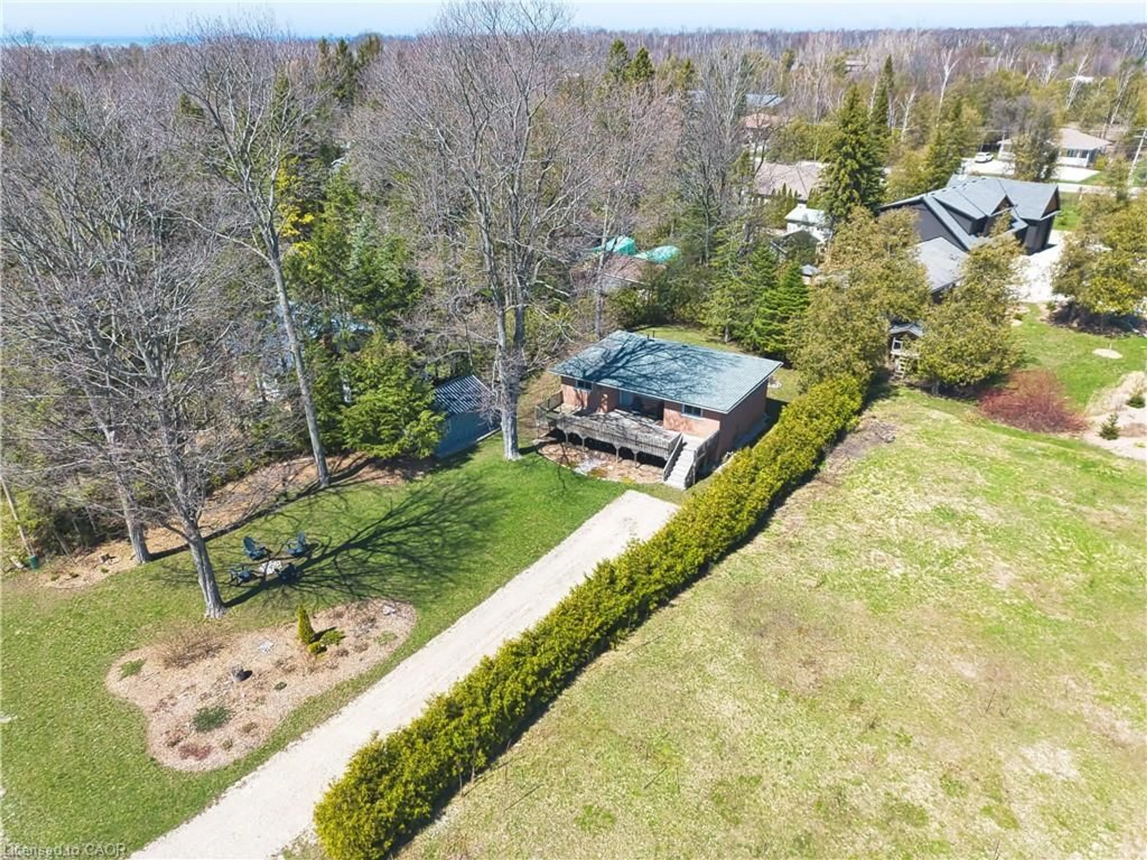 A pic from outside/outdoor area/front of a property/back of a property/a pic from drone, water/lake/river/ocean view for 122 Hemlock St, Kincardine Ontario N2Z 2X3