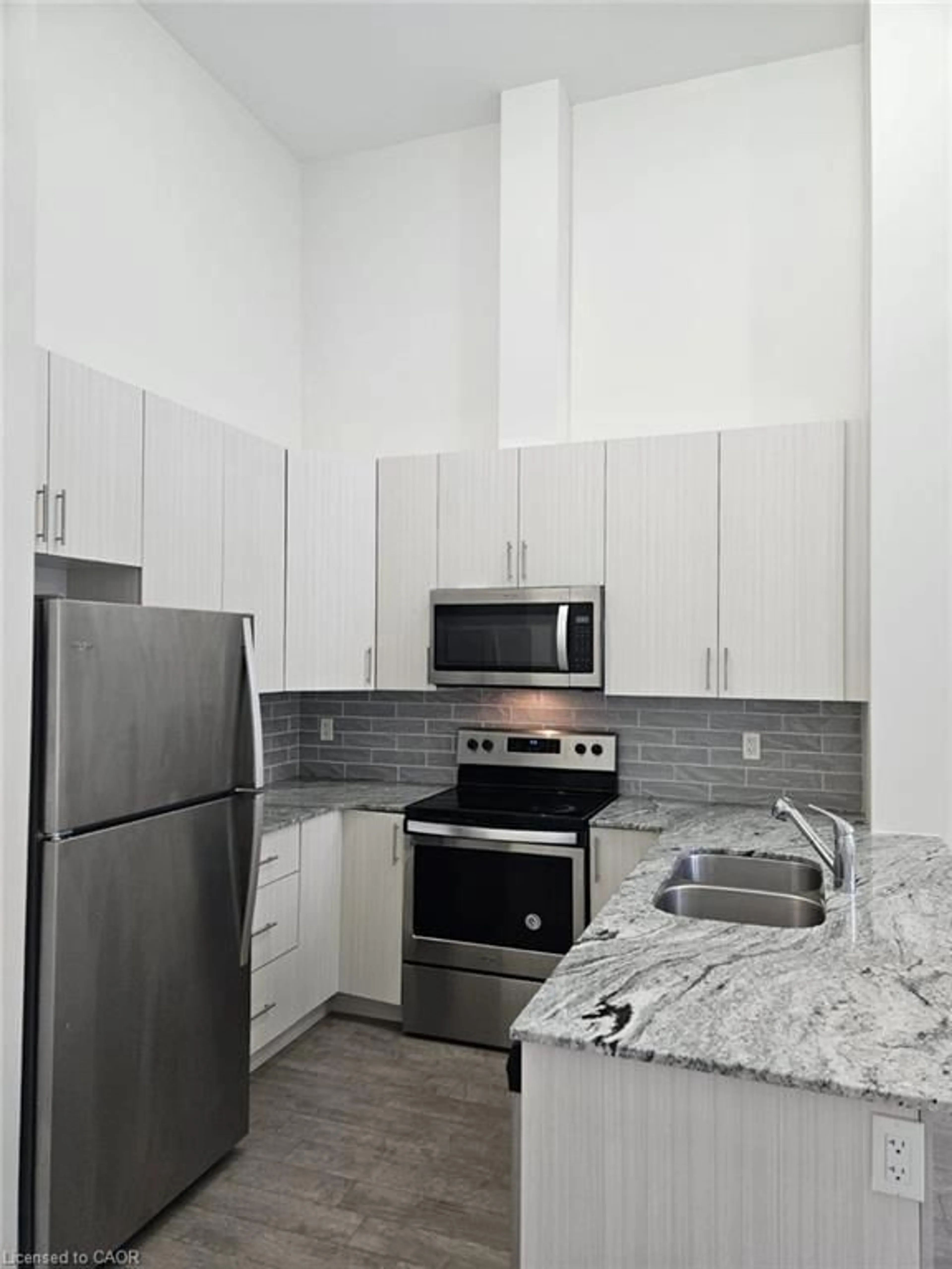 Standard kitchen, unknown for 100 Garment St #211, Kitchener Ontario N2G 0C3