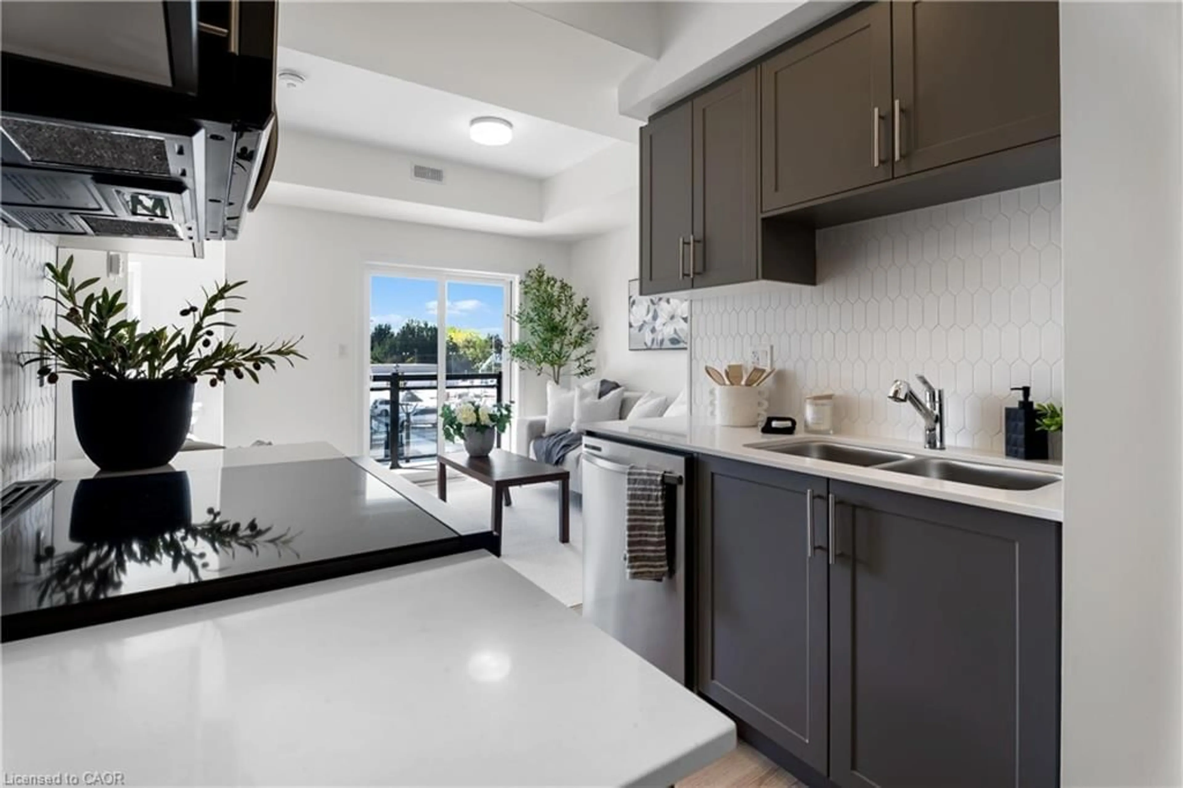 Open concept kitchen, ceramic/tile floor for 940 St. David St #51, Fergus Ontario N1M 0L7