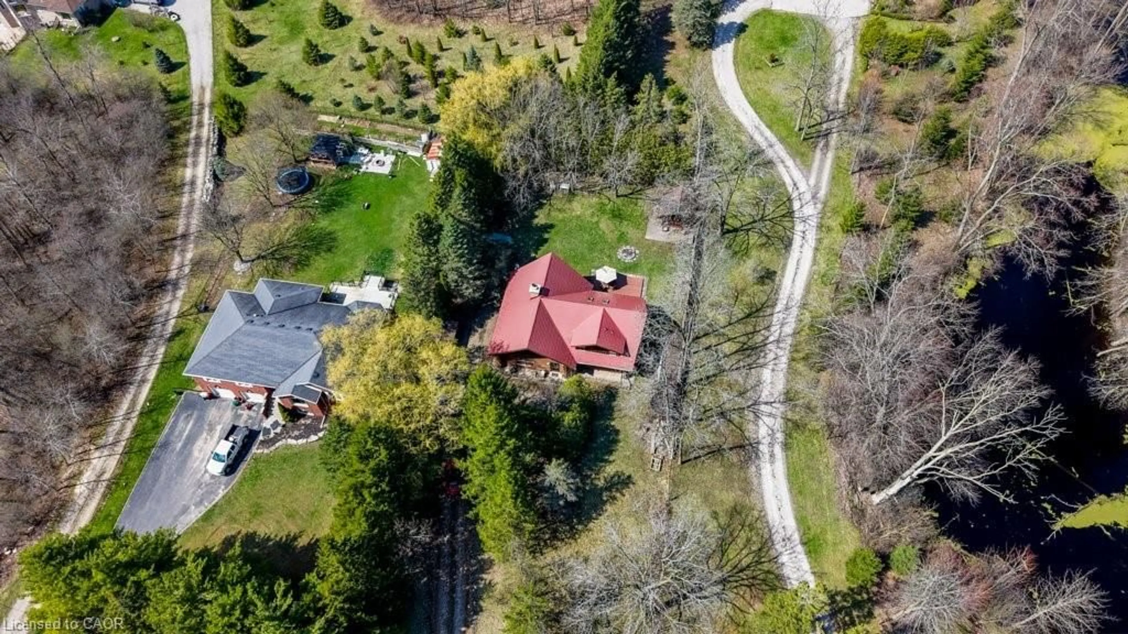A pic from outside/outdoor area/front of a property/back of a property/a pic from drone, street for 1346 Wrigley Rd, Ayr Ontario N0B 1E0