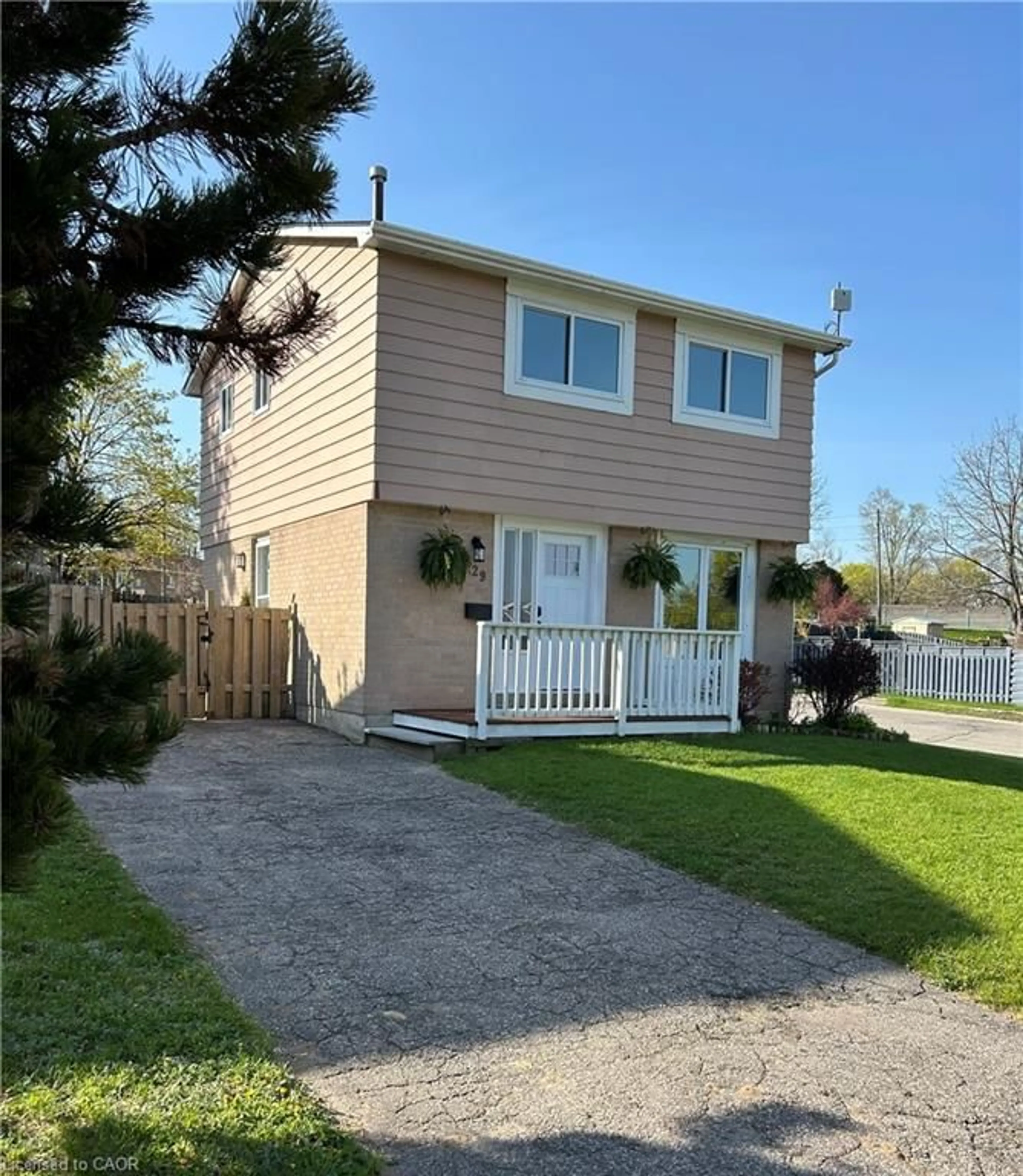 Unknown for 29 Woodlawn Ave, Brantford Ontario N3V 1A4