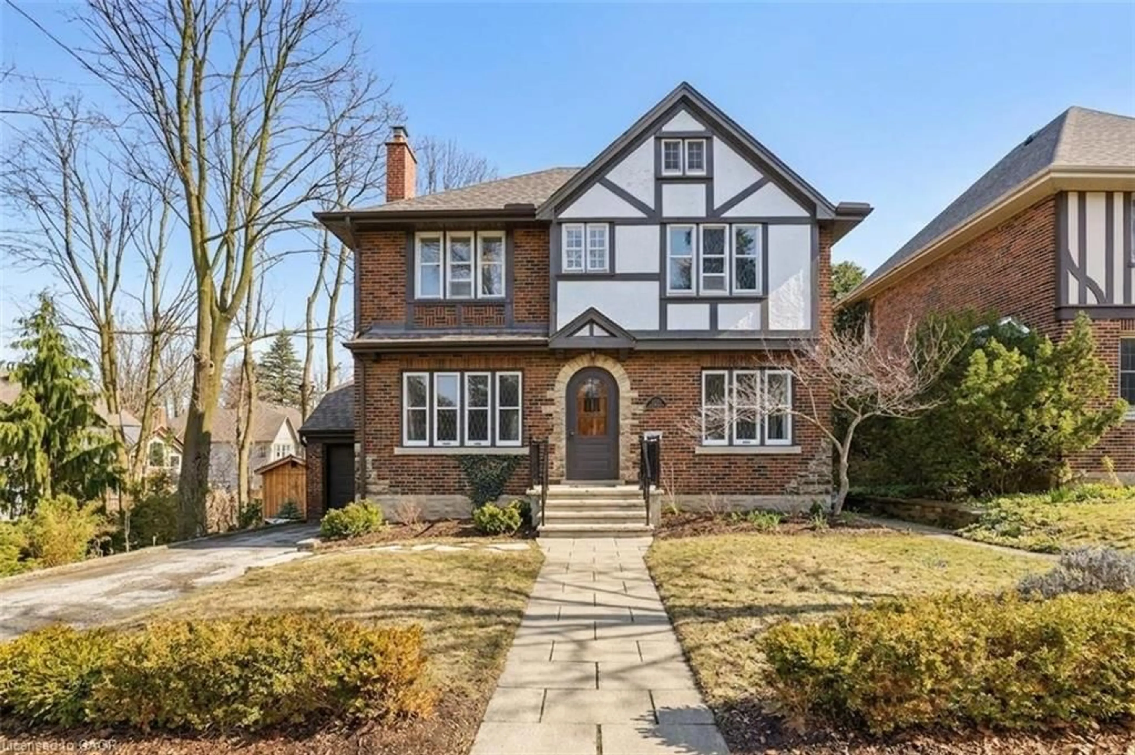 Home with brick exterior material, street for 122 Dunbar Rd, Waterloo Ontario N2L 2E7