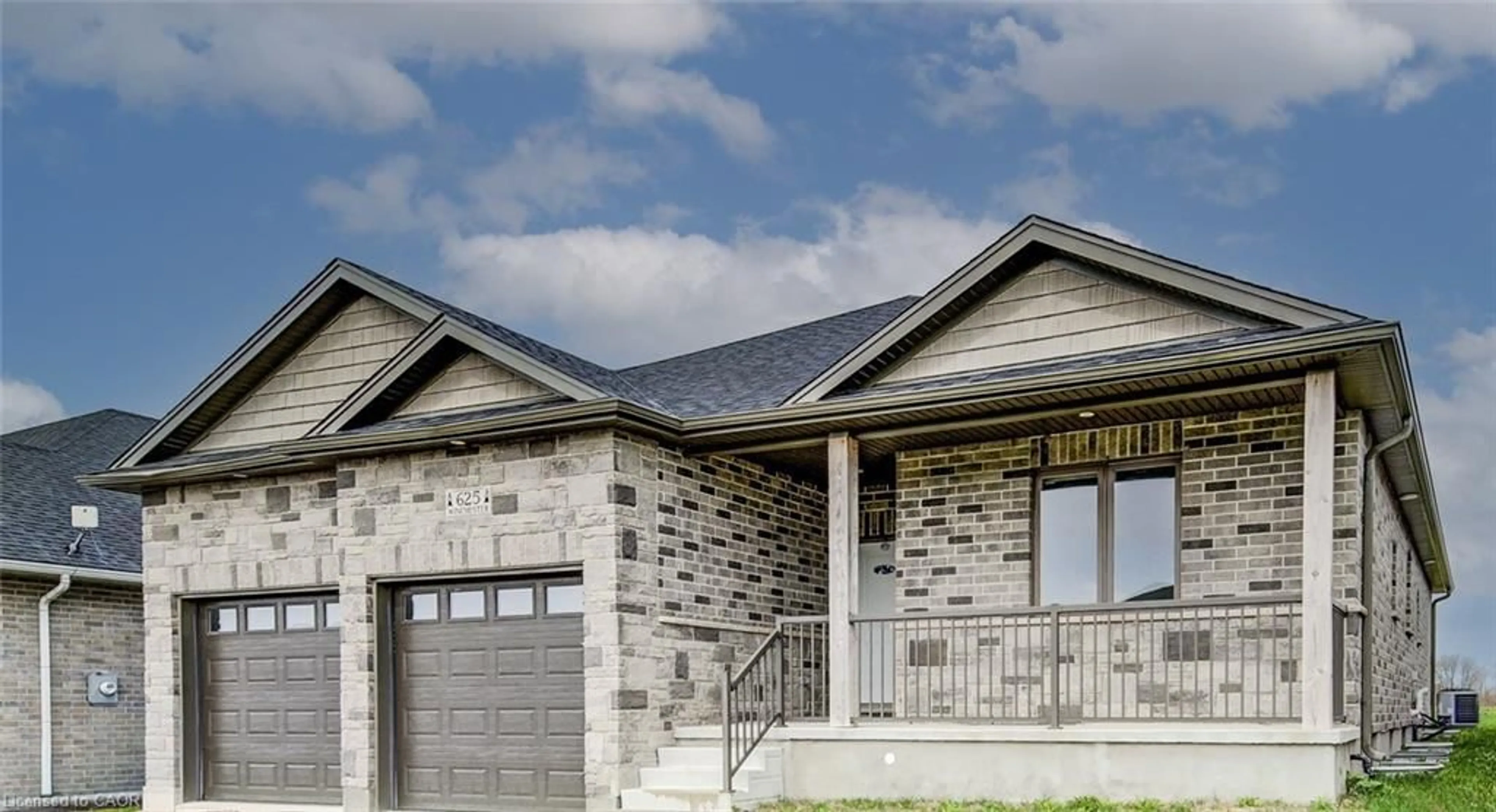 Home with brick exterior material, building for 625 Winchester Ave, Listowel Ontario N4W 0J9