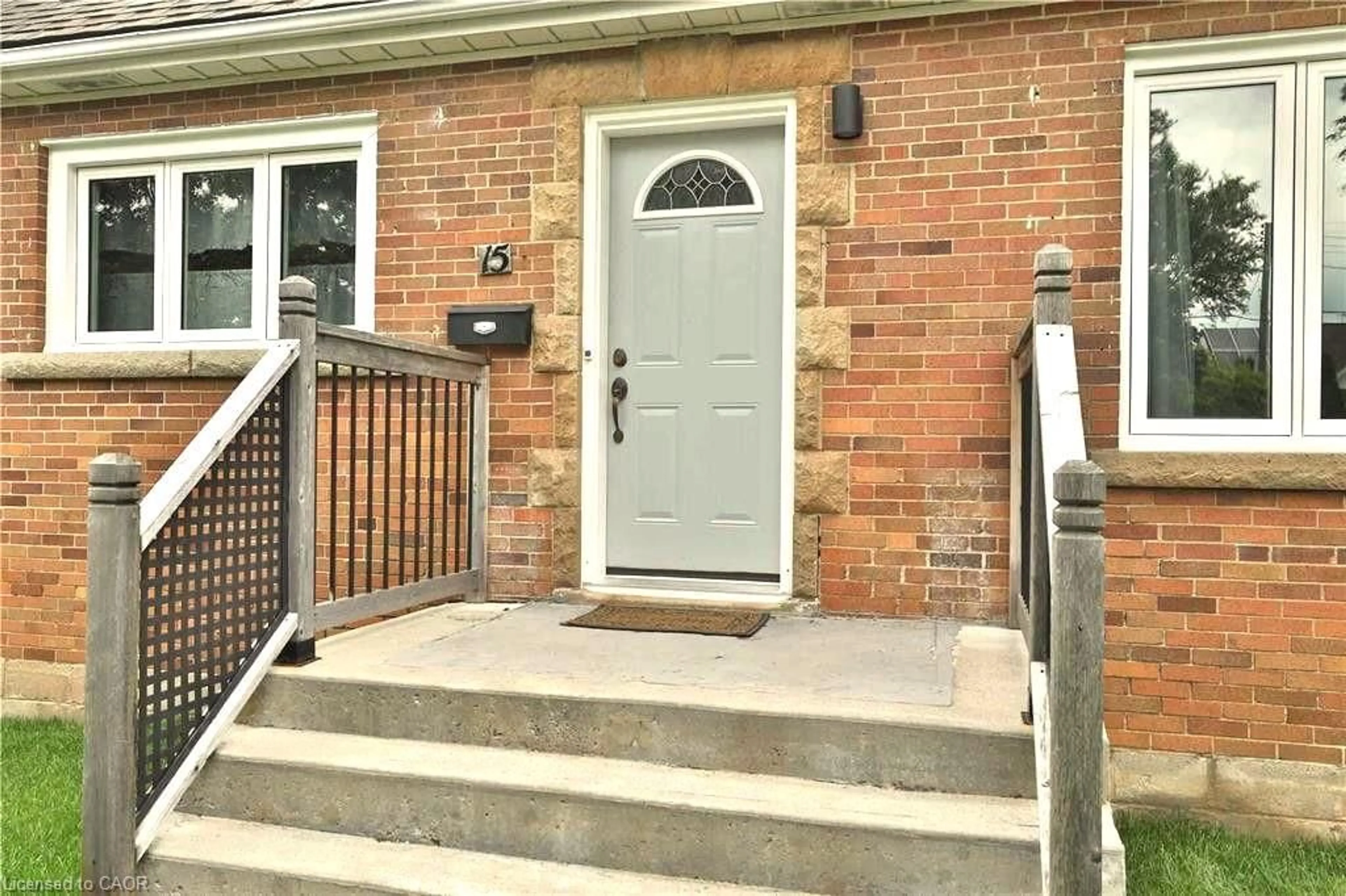 Unknown for 15 Gailmont Dr, Hamilton Ontario L8K 4B2