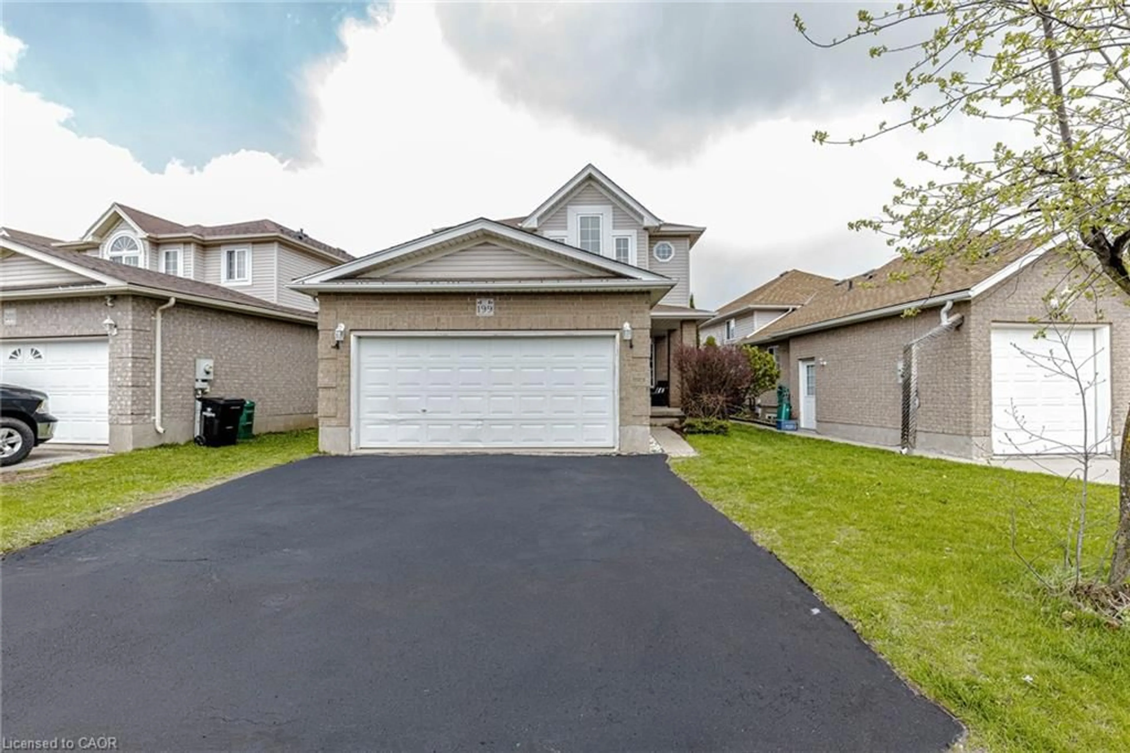 Unknown for 199 Gatehouse Dr, Cambridge Ontario N1P 1E7