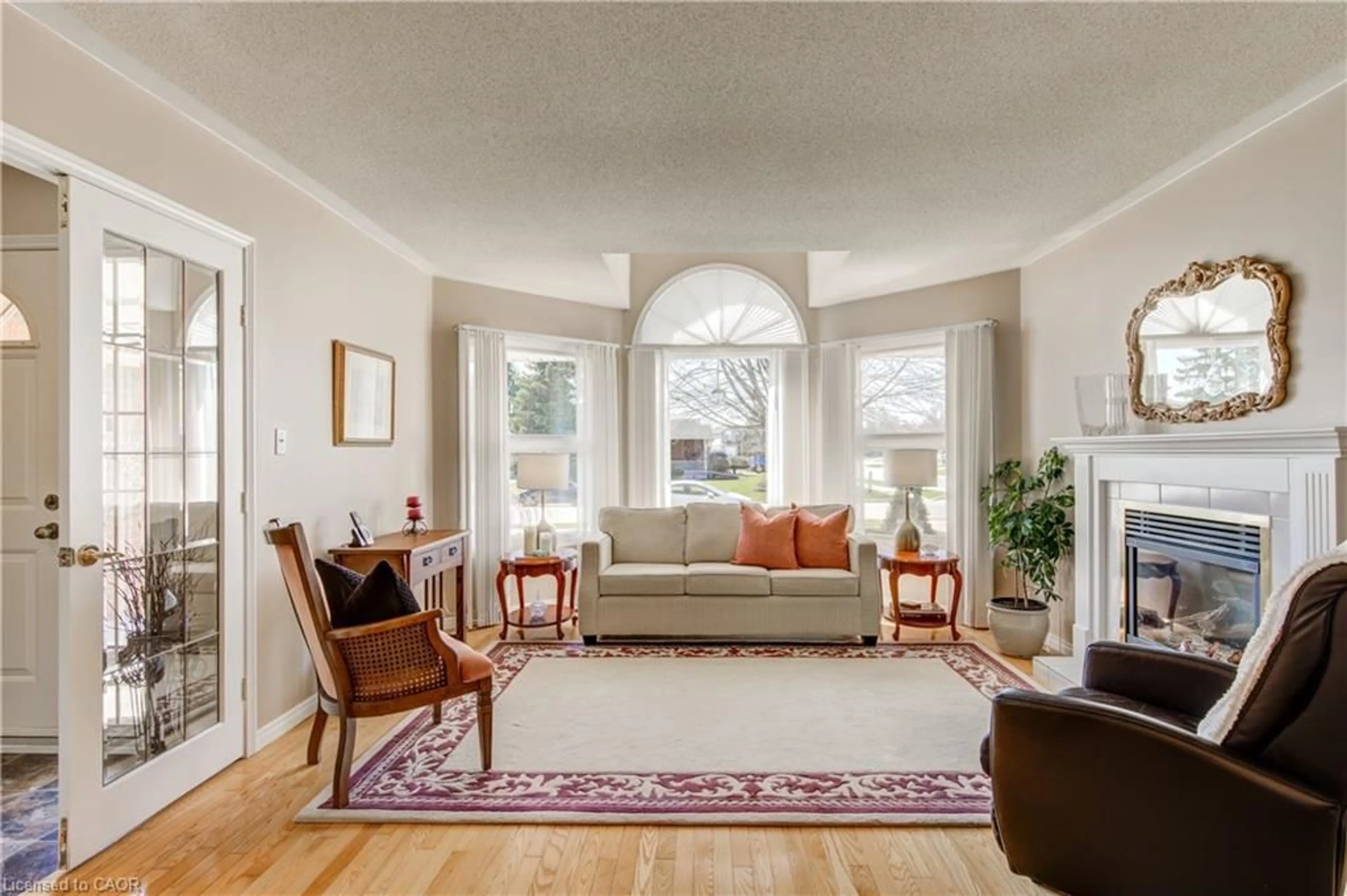 Living room with furniture, unknown for 50 King St, Tavistock Ontario N0B 2R0