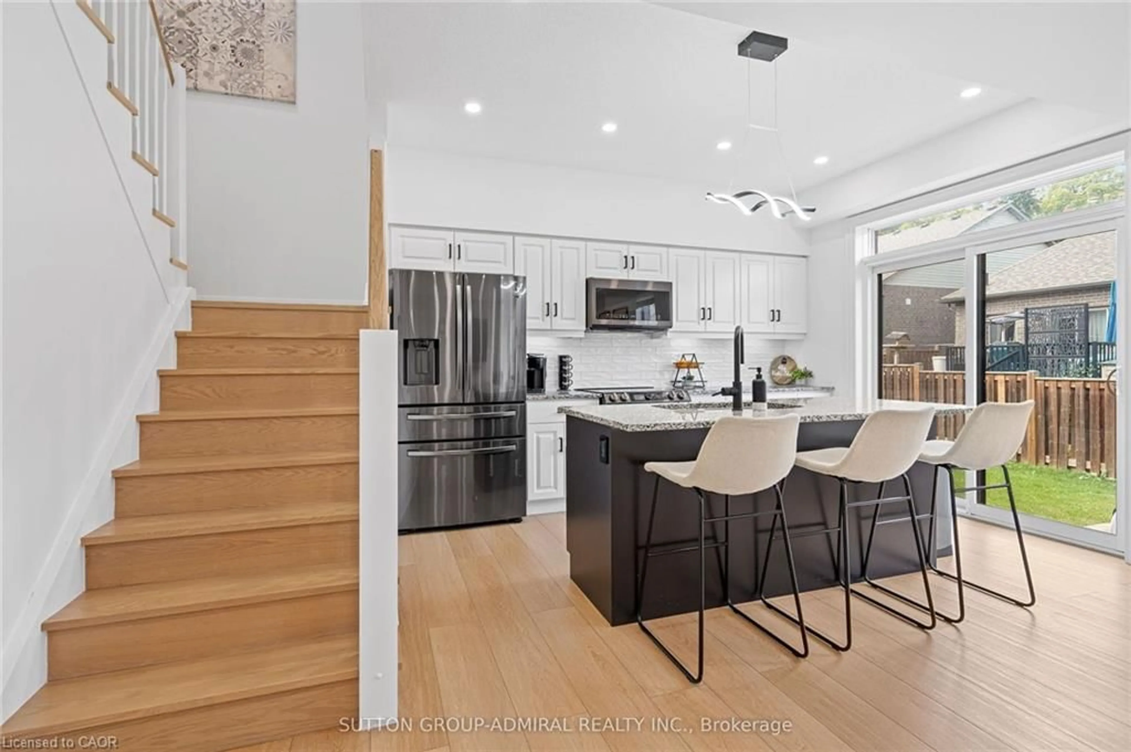 Open concept kitchen, unknown for 1026 Wright Dr, Midland Ontario L4R 0E4