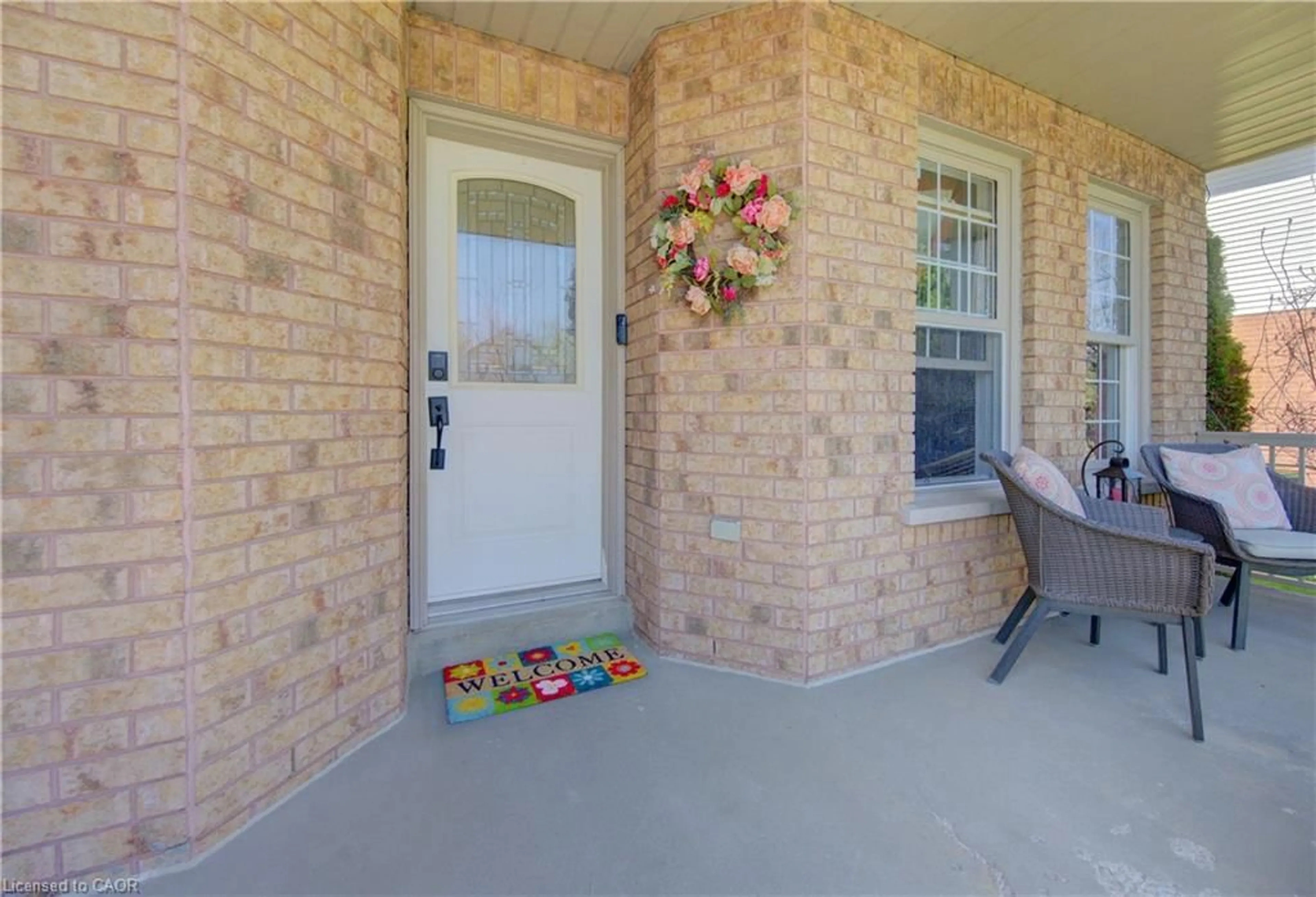 Indoor entryway for 19 Broom St, Ayr Ontario N0B 1E0