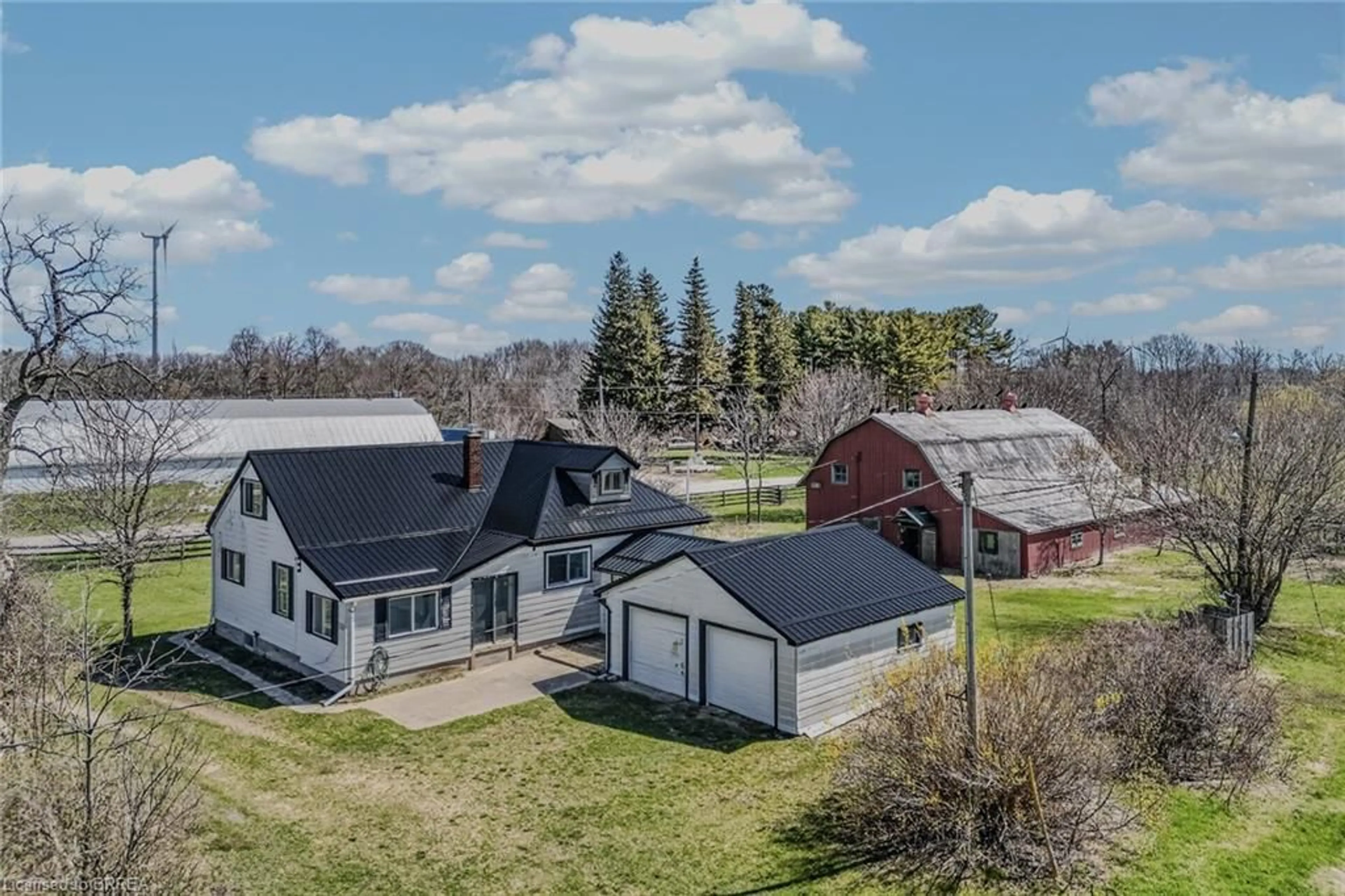 A pic from outside/outdoor area/front of a property/back of a property/a pic from drone, unknown for 80 Lakeshore Rd, Hemlock Ontario N0J 1T0