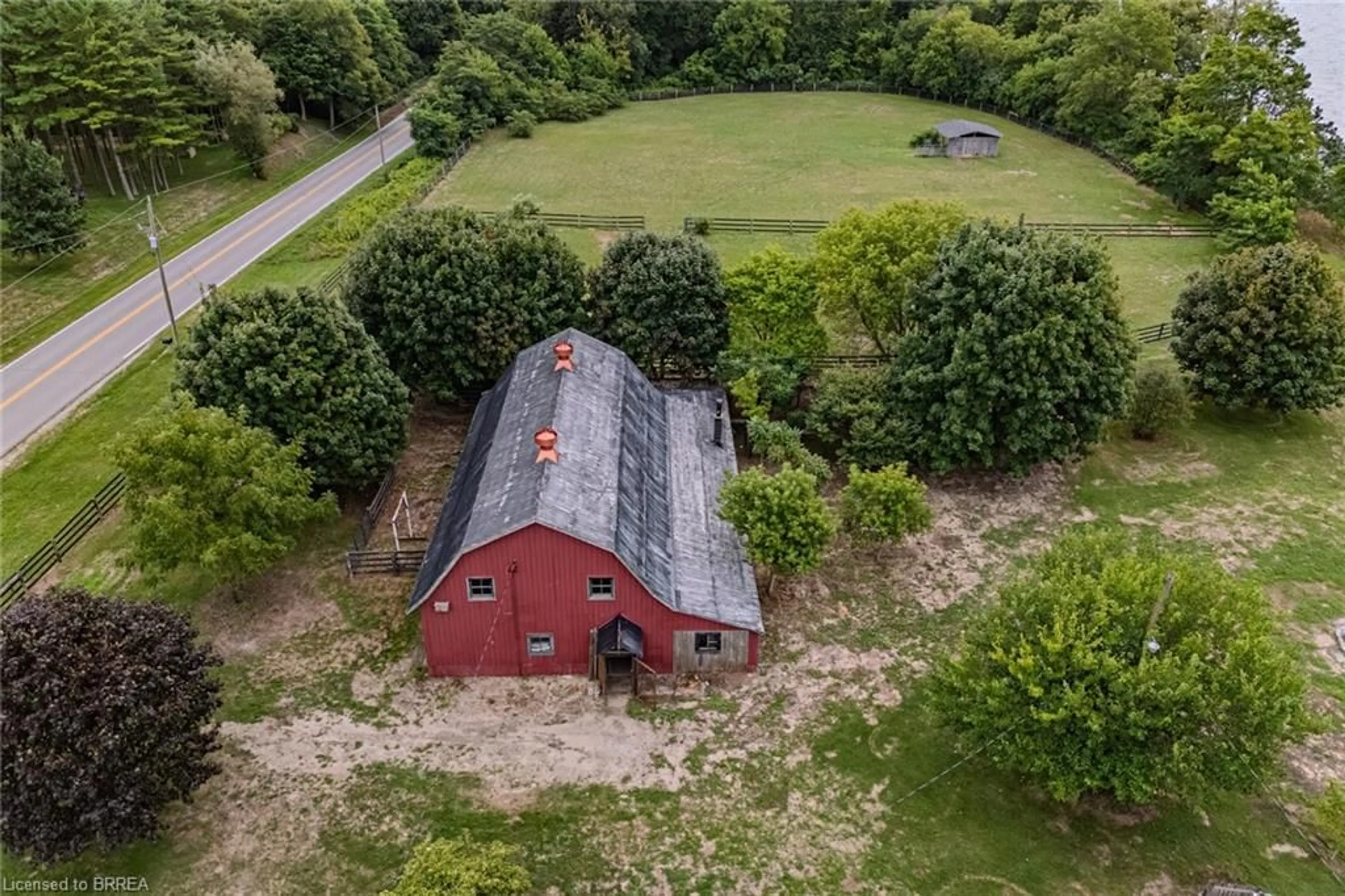A pic from outside/outdoor area/front of a property/back of a property/a pic from drone, building for 80 Lakeshore Rd, Hemlock Ontario N0J 1T0