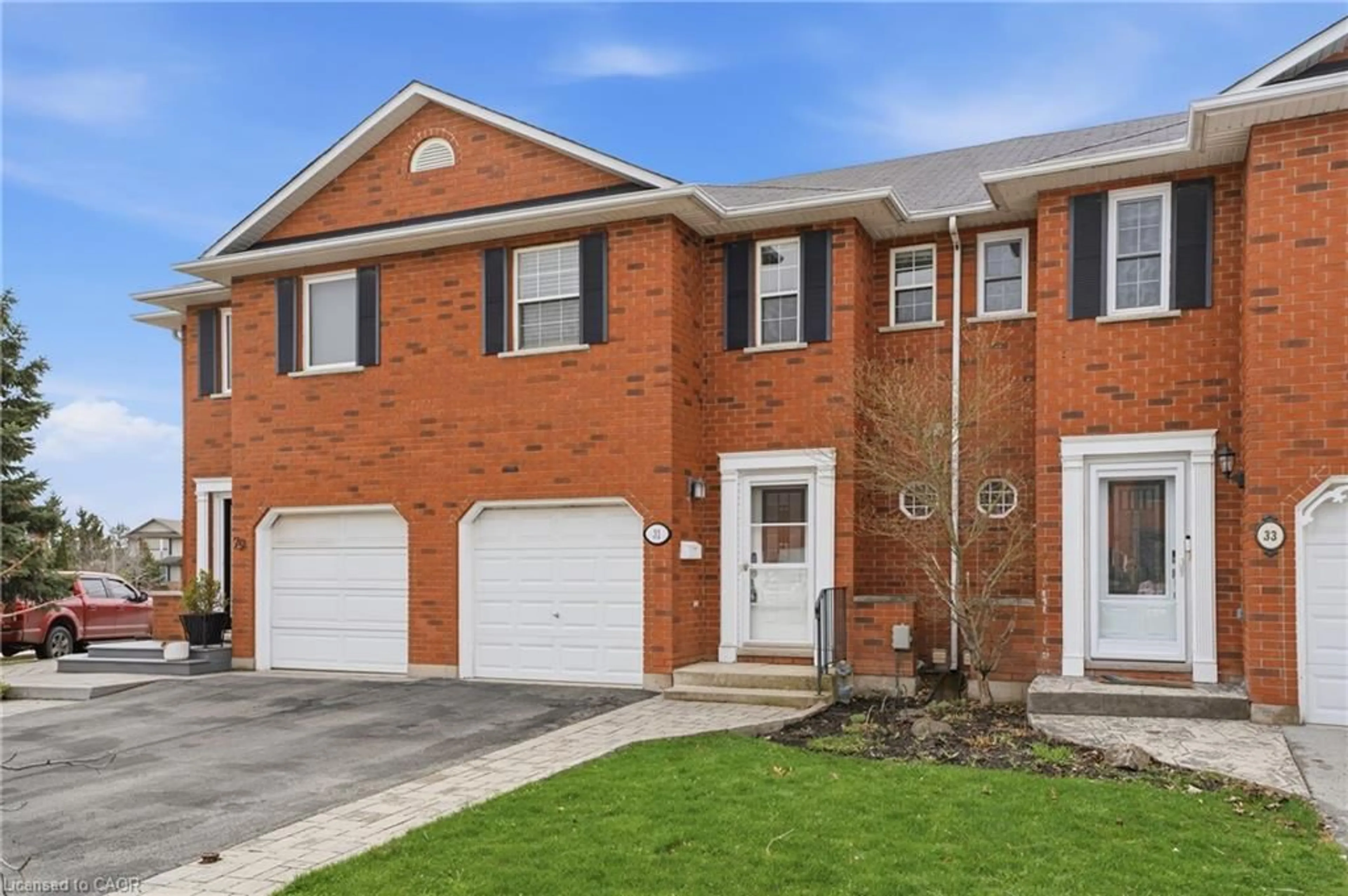 Home with brick exterior material, street for 31 Swayze Crt, Smithville Ontario L0R 2A0