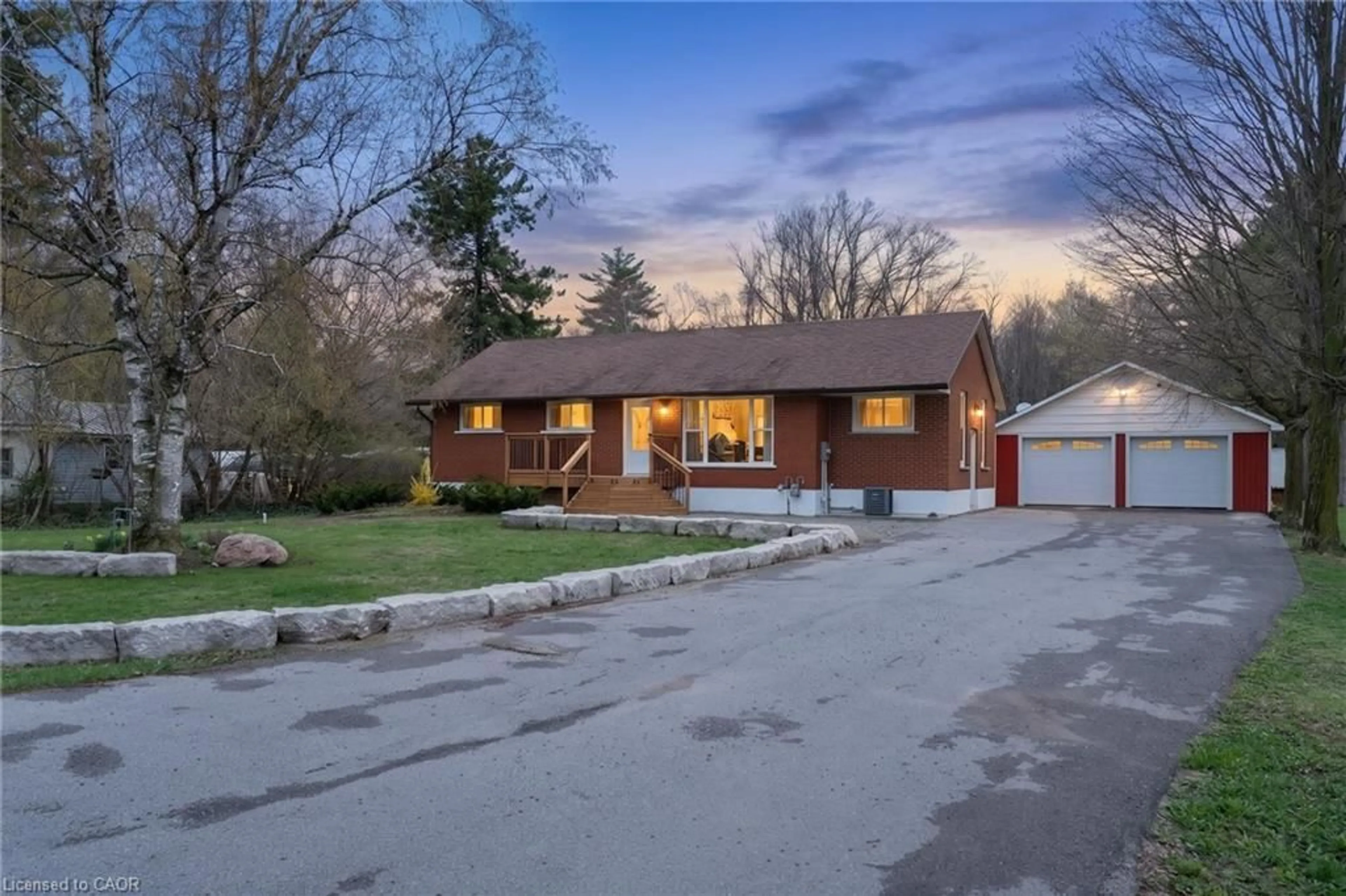 A pic from outside/outdoor area/front of a property/back of a property/a pic from drone, street for 1246 Forestry Farm Rd, Simcoe Ontario N3Y 4K1