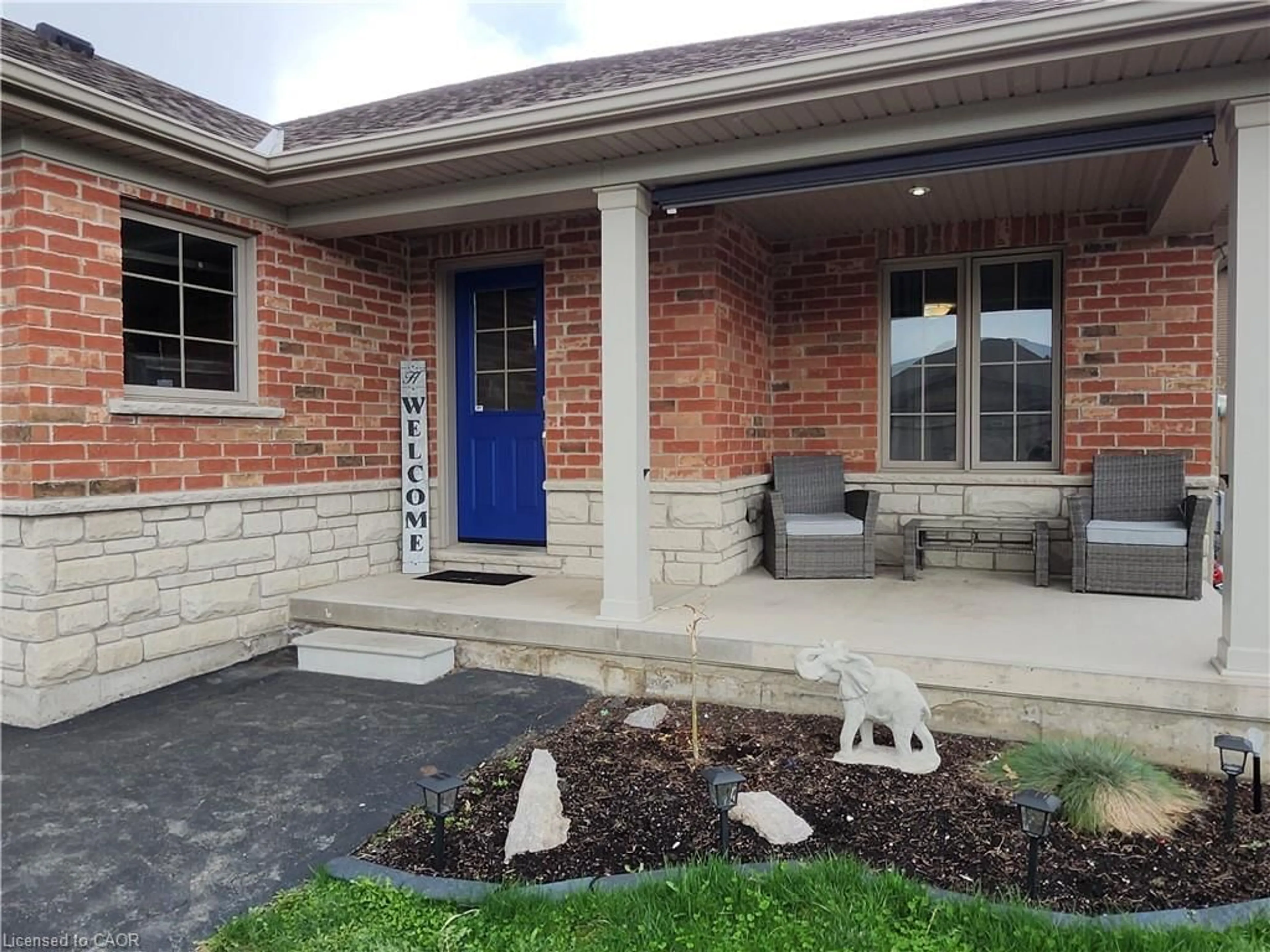 Home with brick exterior material, street for 112 Anastasia Blvd, Smithville Ontario L0R 2A0