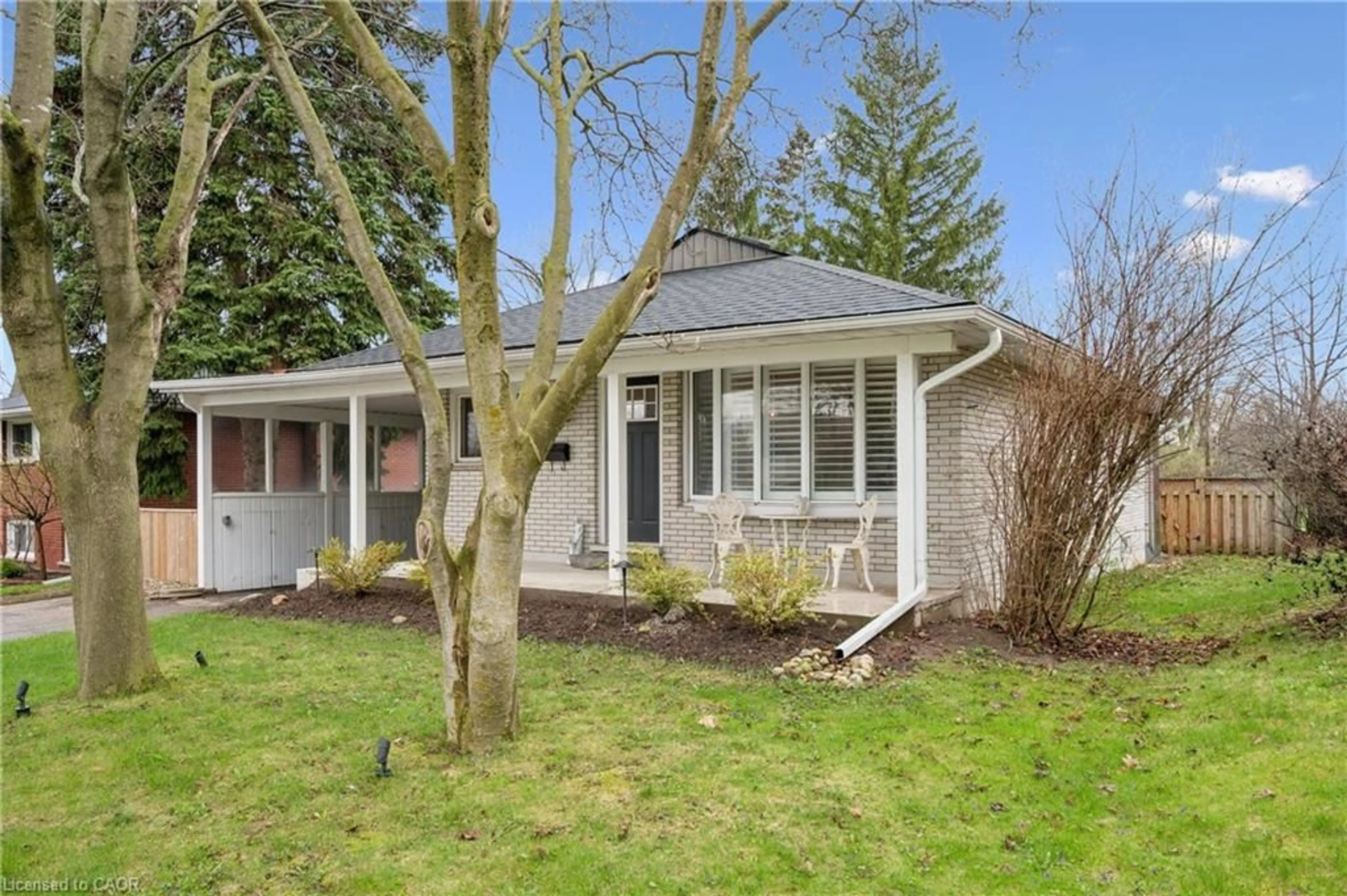 Home with vinyl exterior material, street for 14 Linton Pl, Kitchener Ontario N2B 2J9