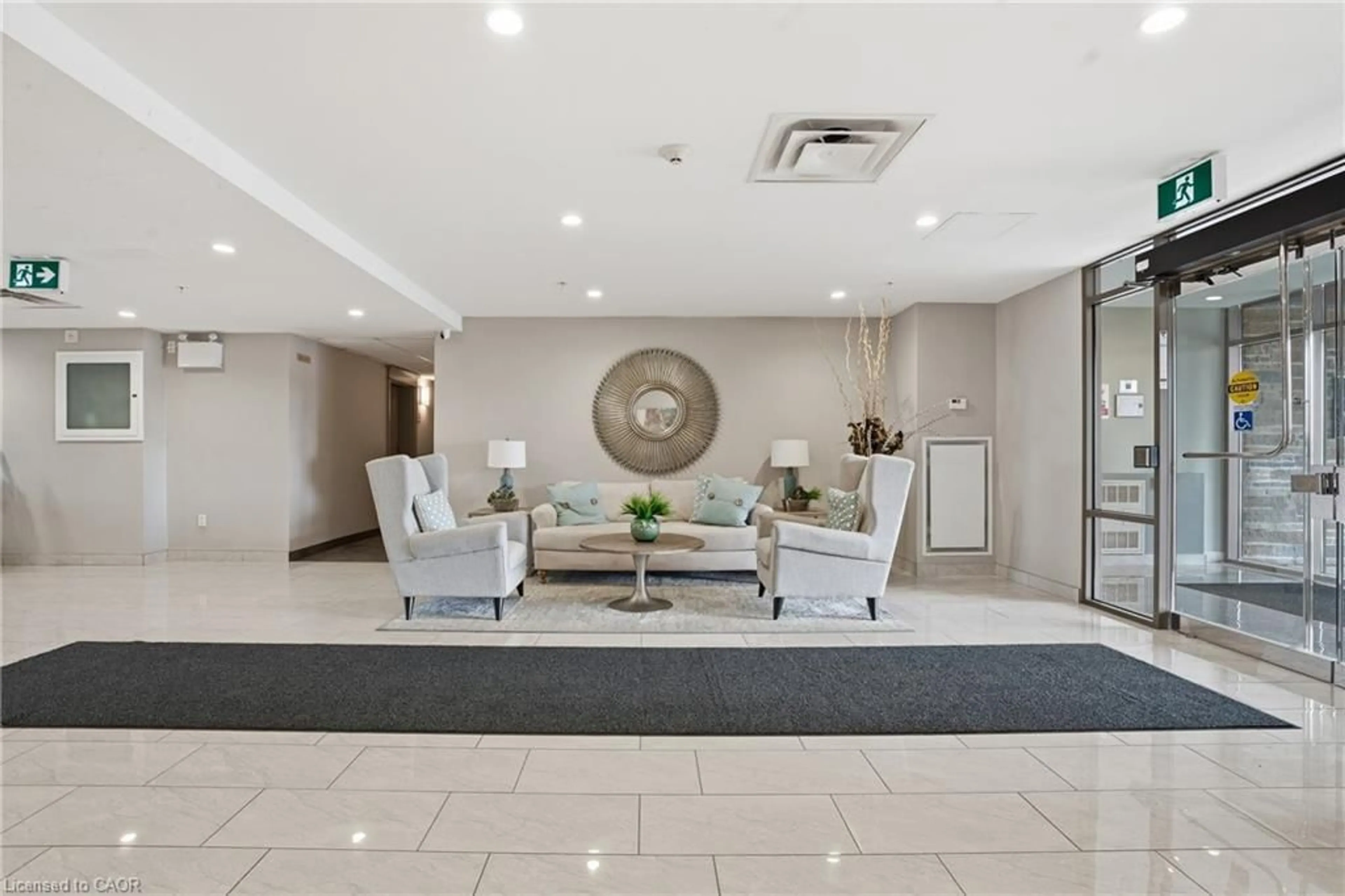 Lobby for 35 Southshore Cres #330, Hamilton Ontario L8E 0J2