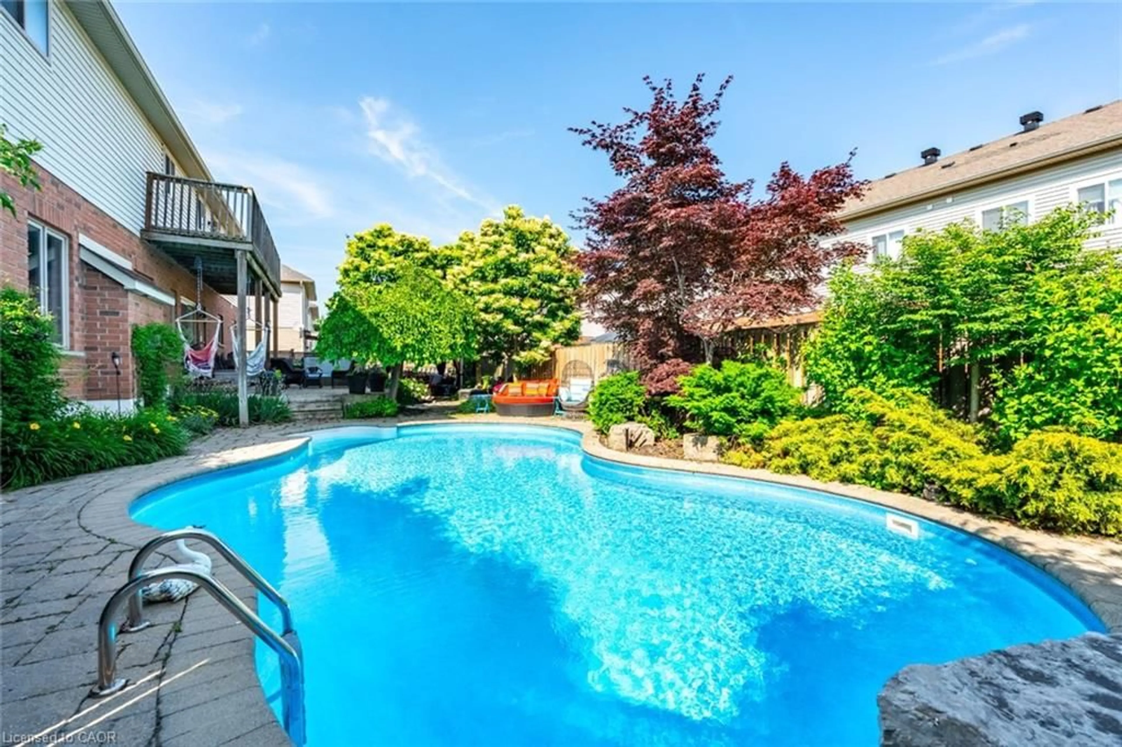 Pool for 2338 Norland Dr, Burlington Ontario L7L 7E6