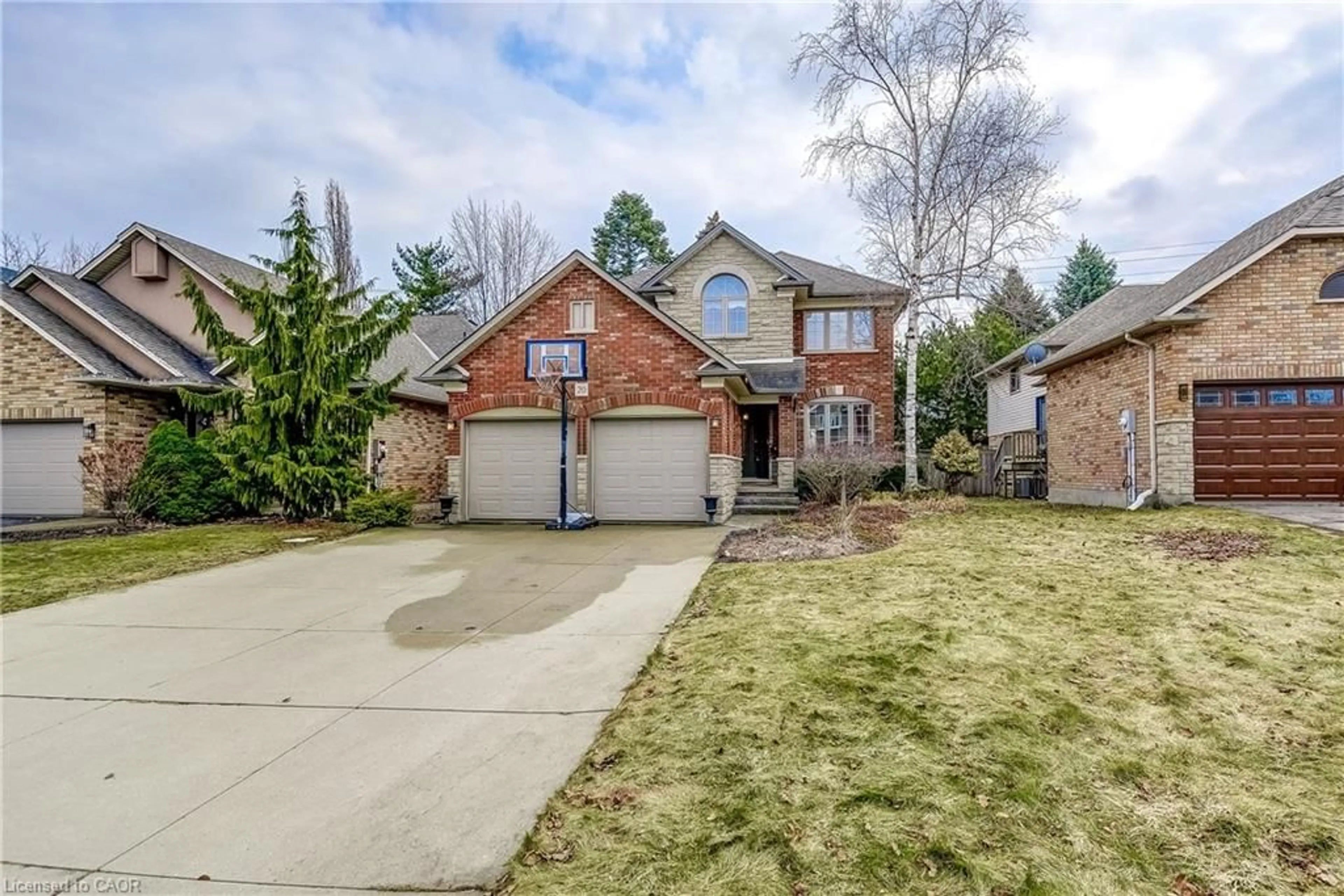 Home with brick exterior material, street for 20 Derbyshire St, Ancaster Ontario L9G 4X9