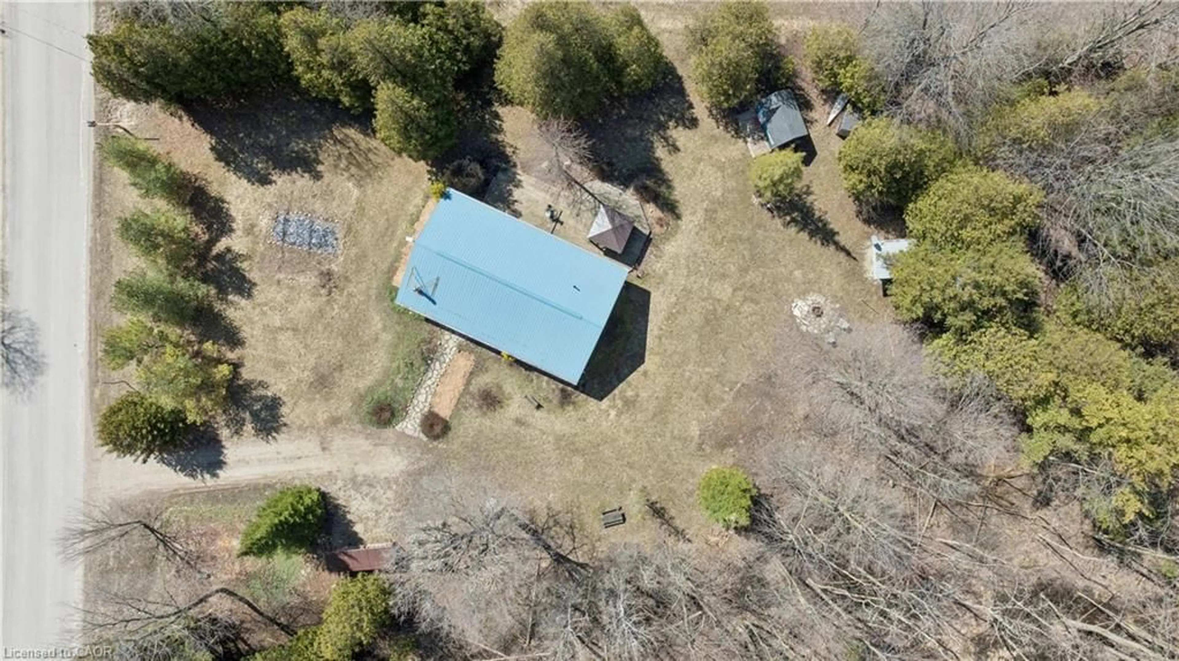 A pic from outside/outdoor area/front of a property/back of a property/a pic from drone, building for 5578 11th Line, Harriston Ontario N0G 1Z0