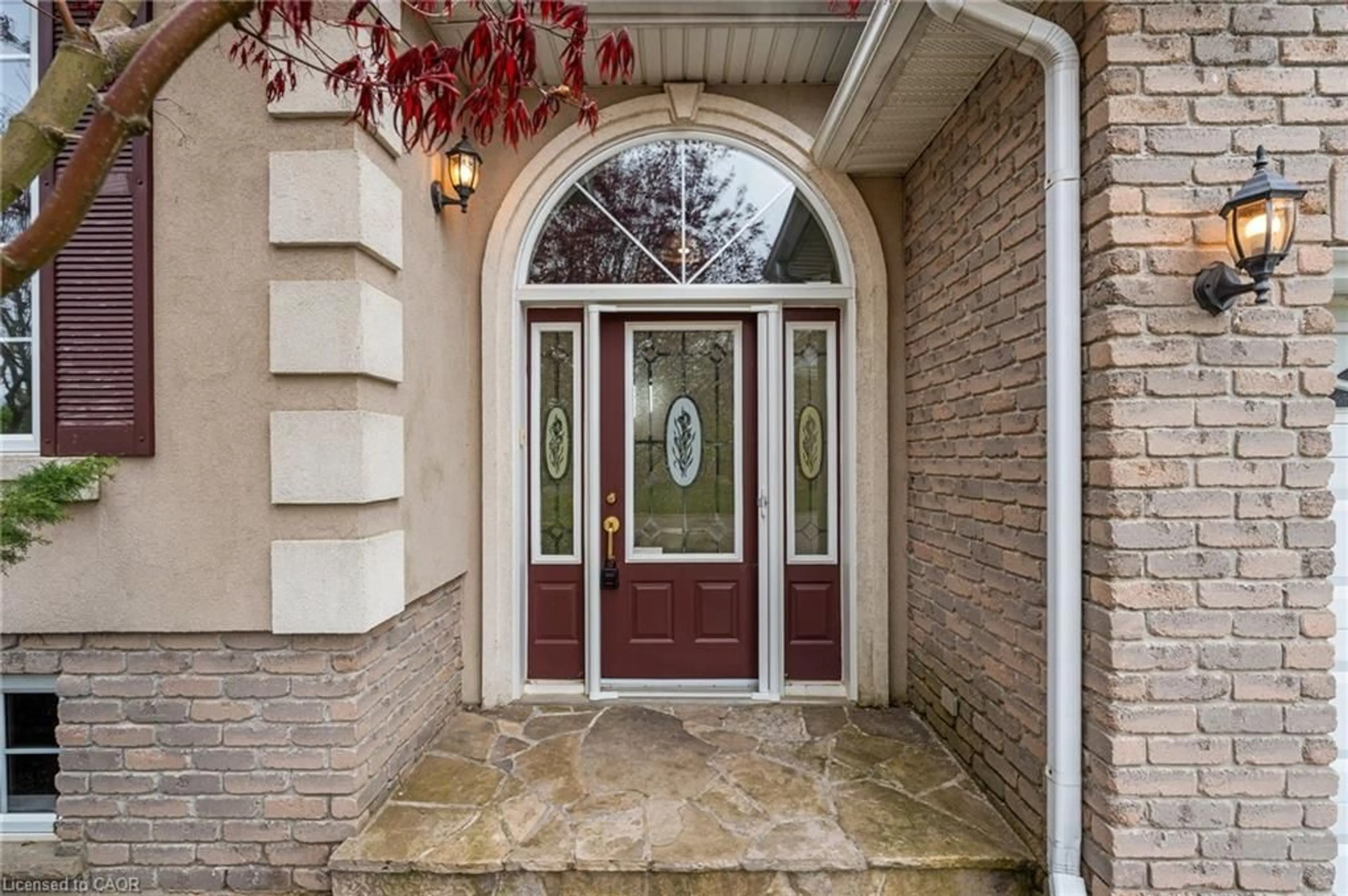 Indoor entryway for 16 Macpherson Dr, Paris Ontario N3L 4B6