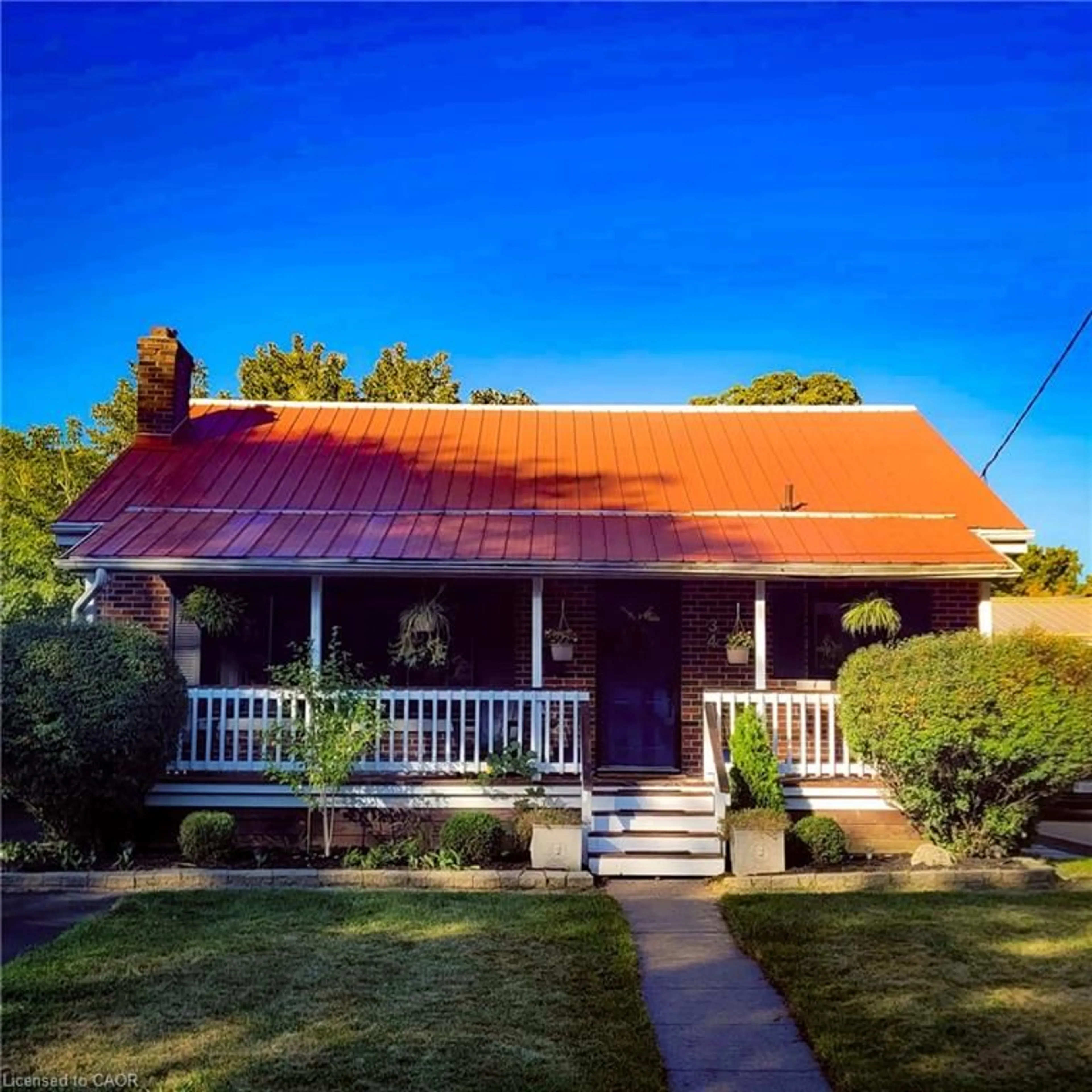 Unknown for 34 Christopher Dr, Cambridge Ontario N1R 4R4