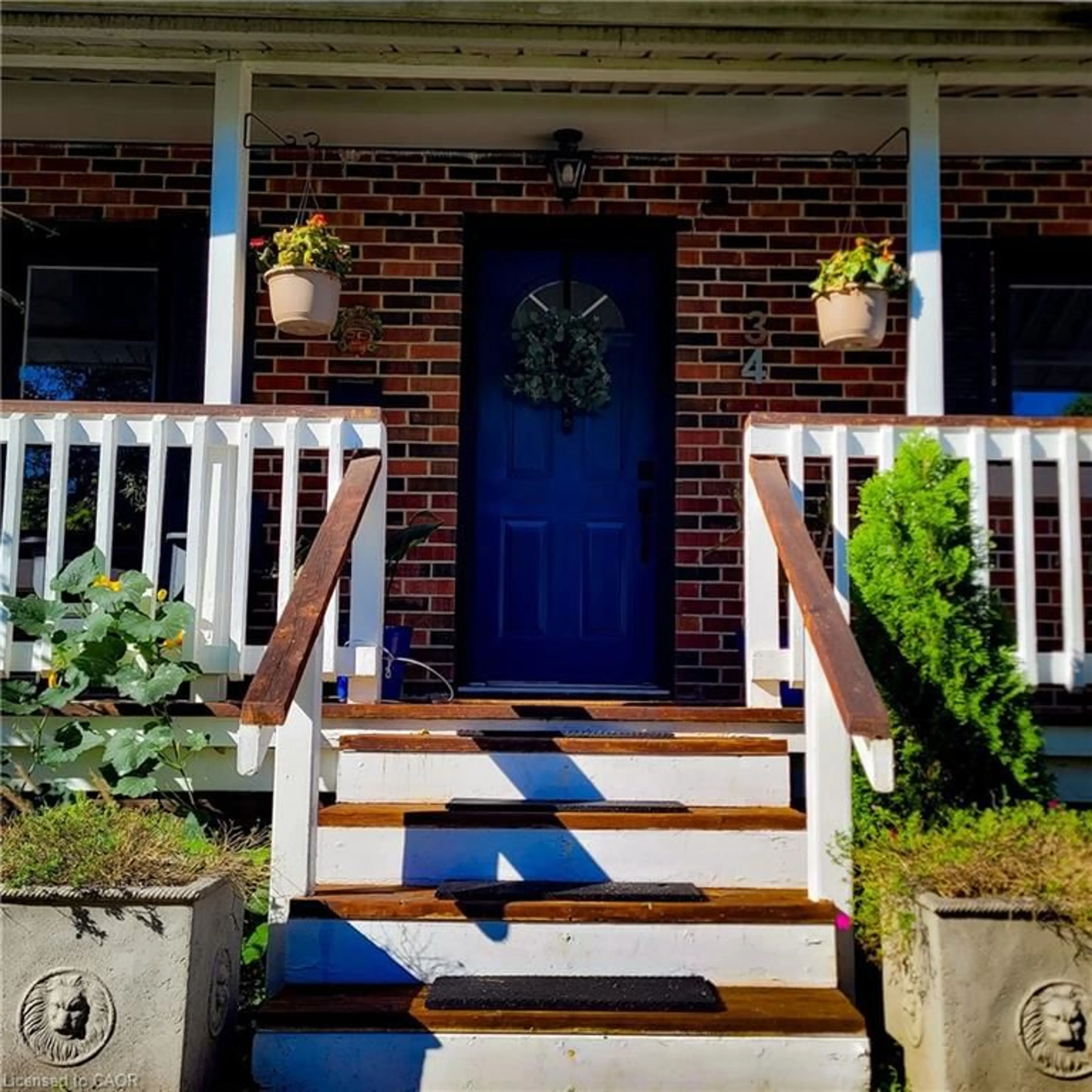 Unknown for 34 Christopher Dr, Cambridge Ontario N1R 4R4