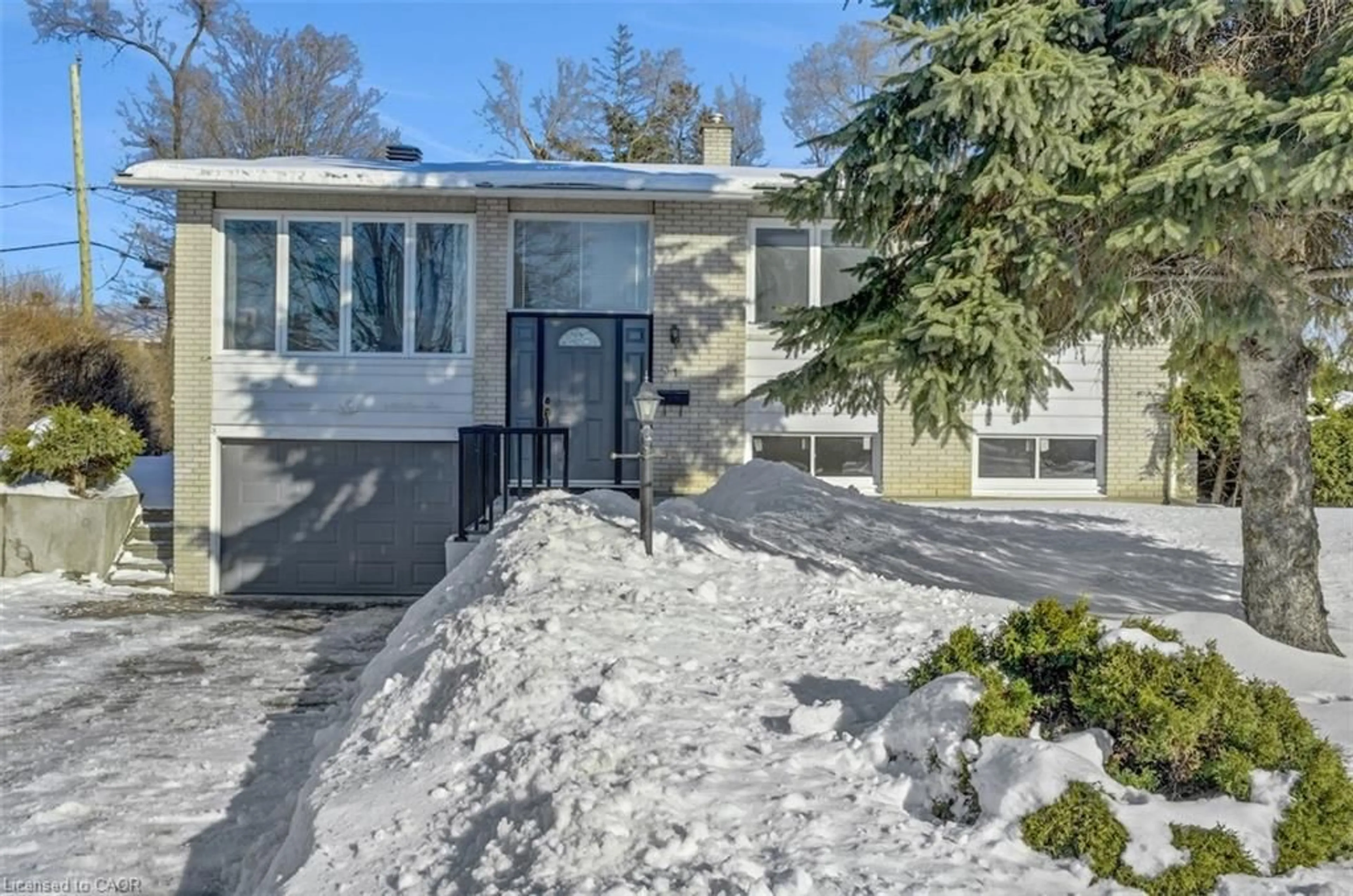 Unknown for 31 Bellfield St, Ottawa Ontario K2B 6K7