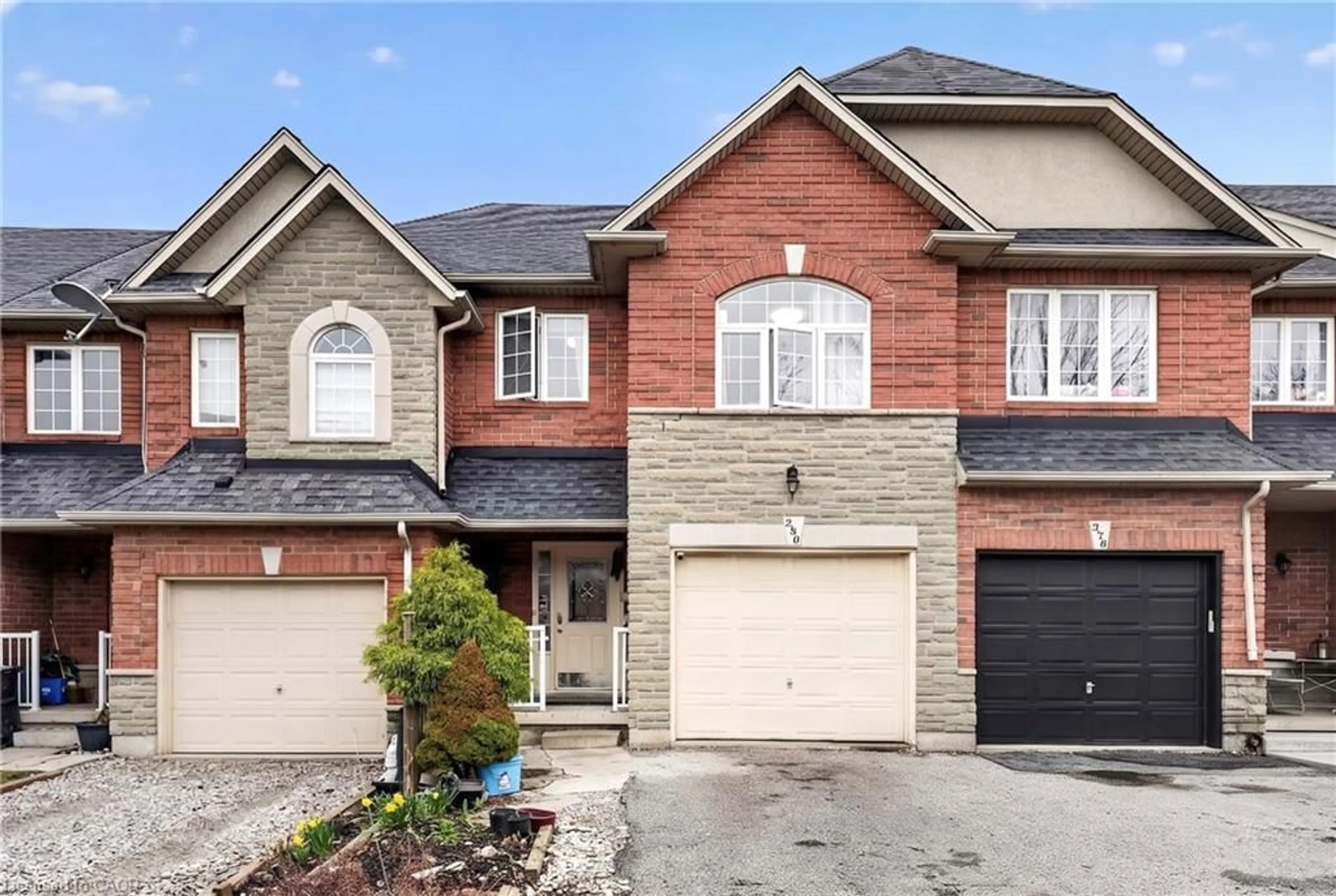 Home with brick exterior material, street for 380 Highland Rd, Stoney Creek Ontario L8J 3W3