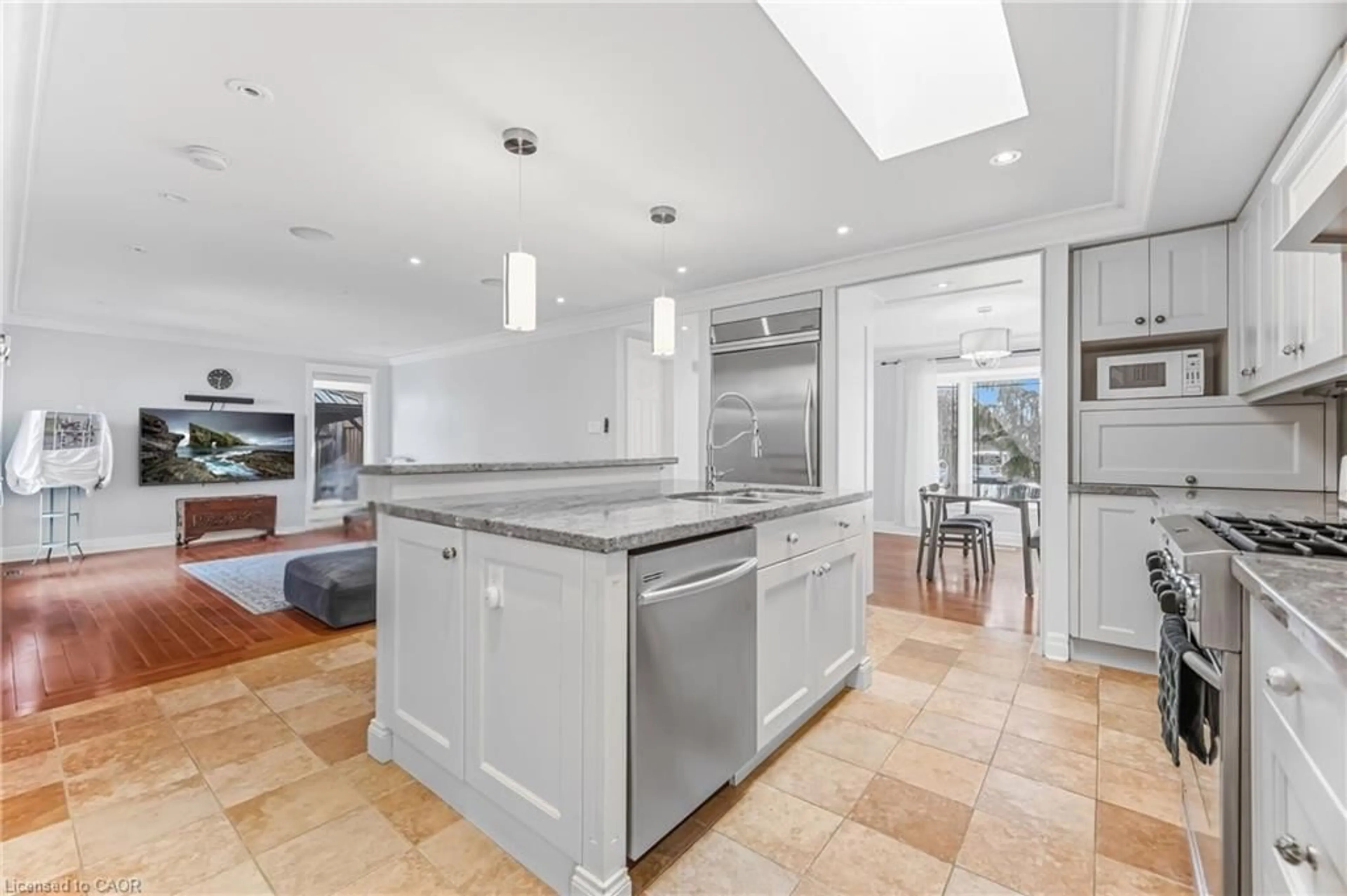 Contemporary kitchen, ceramic/tile floor for 34 Lorraine Cres, Brampton Ontario L6S 2R7