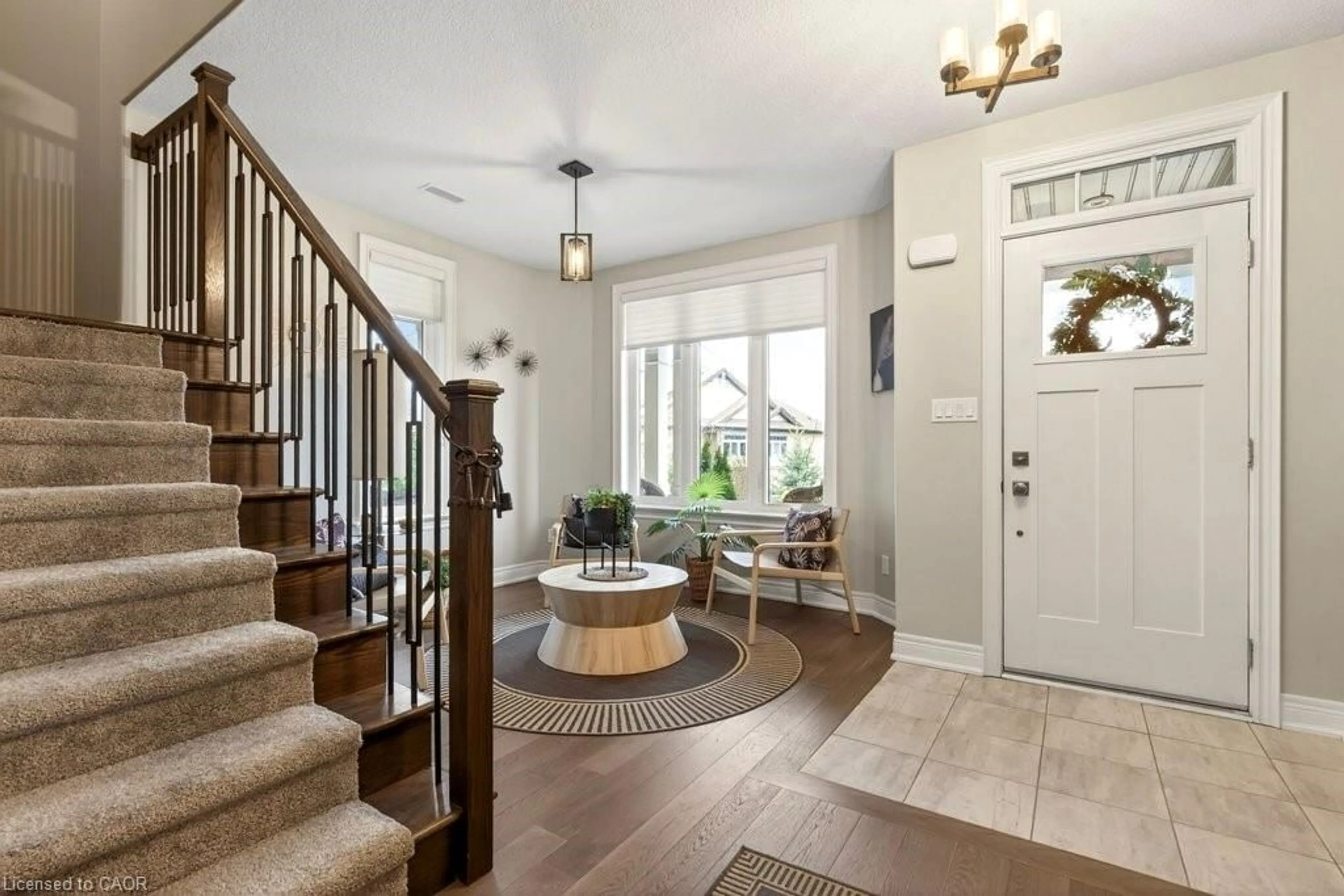 Indoor entryway for 2848 King St #10, Jordan Station Ontario L0R 1S0