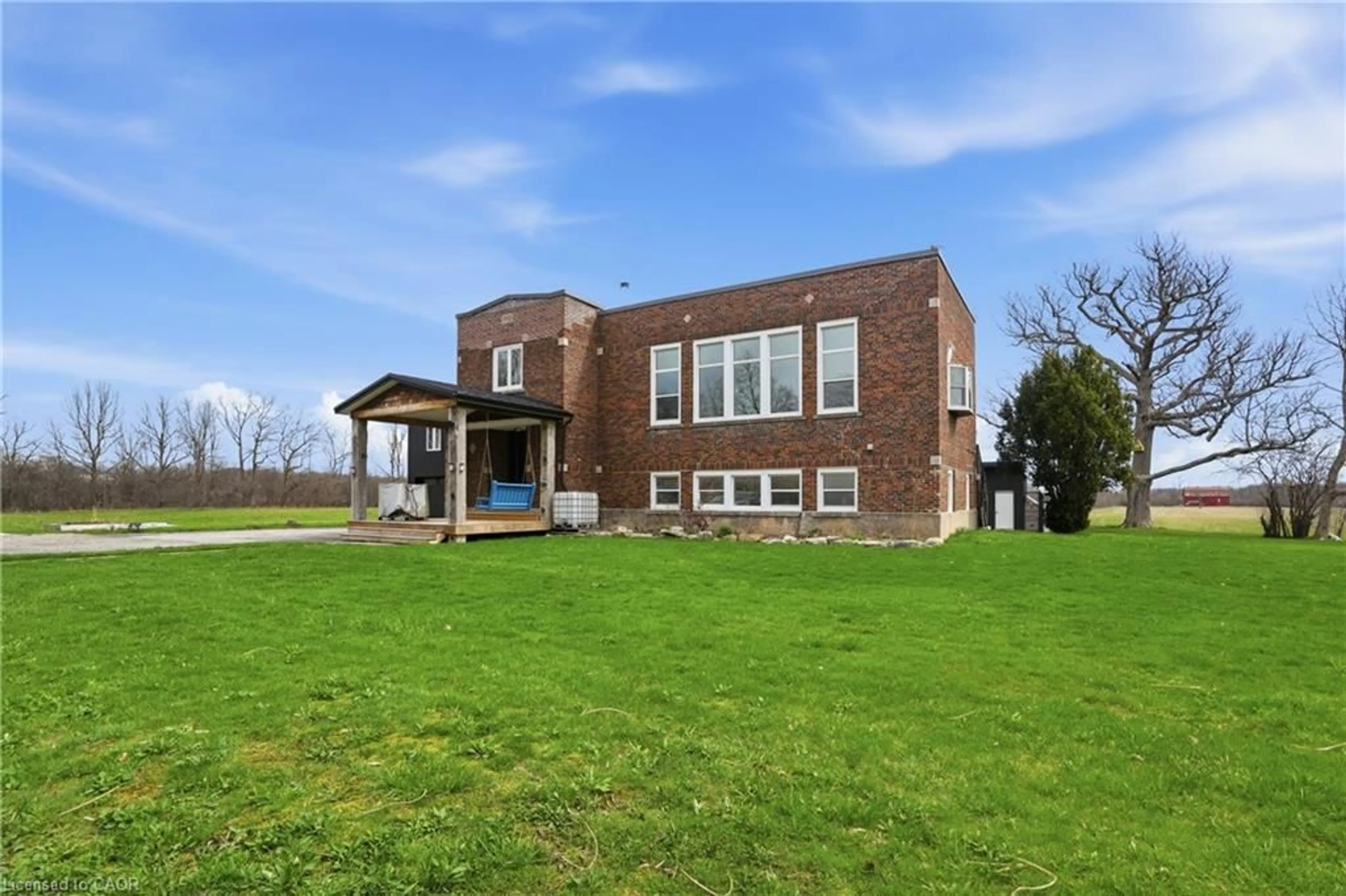 Home with brick exterior material, building for 1744 Ridgemount Rd, Ridgeway Ontario L0S 1N0