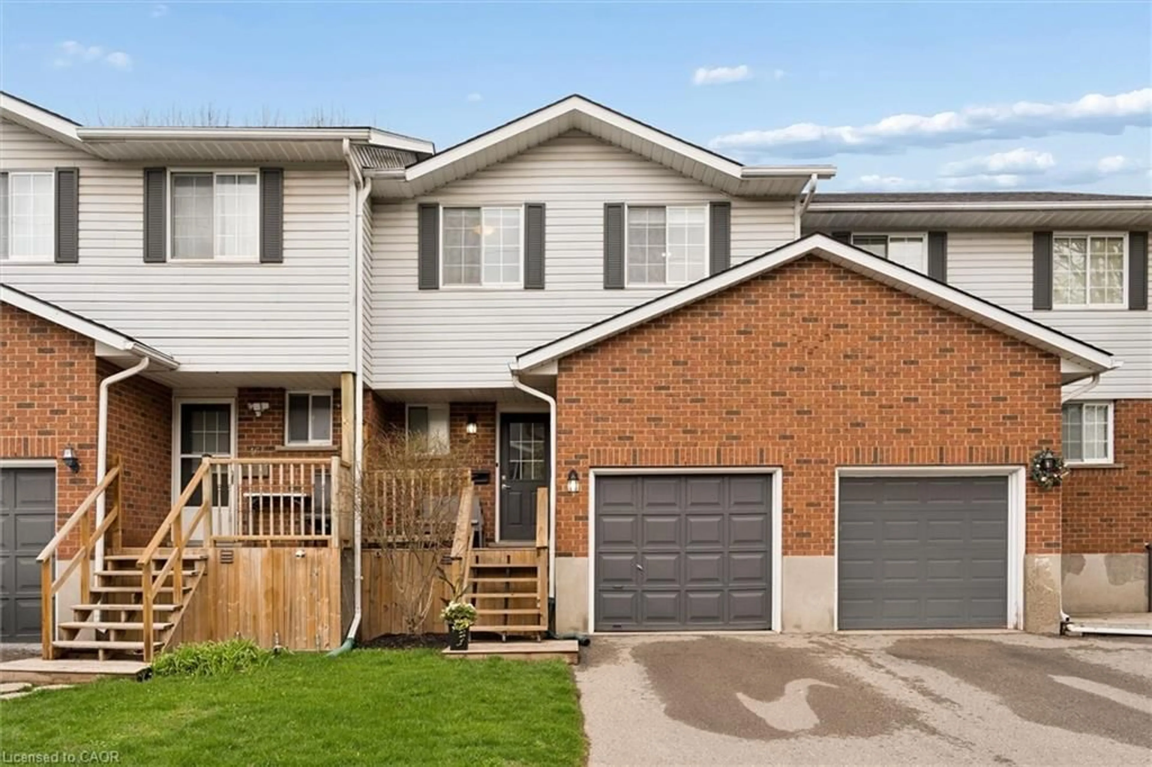 Home with brick exterior material, street for 350 Erbsville Rd #17, Waterloo Ontario N2T 2P7