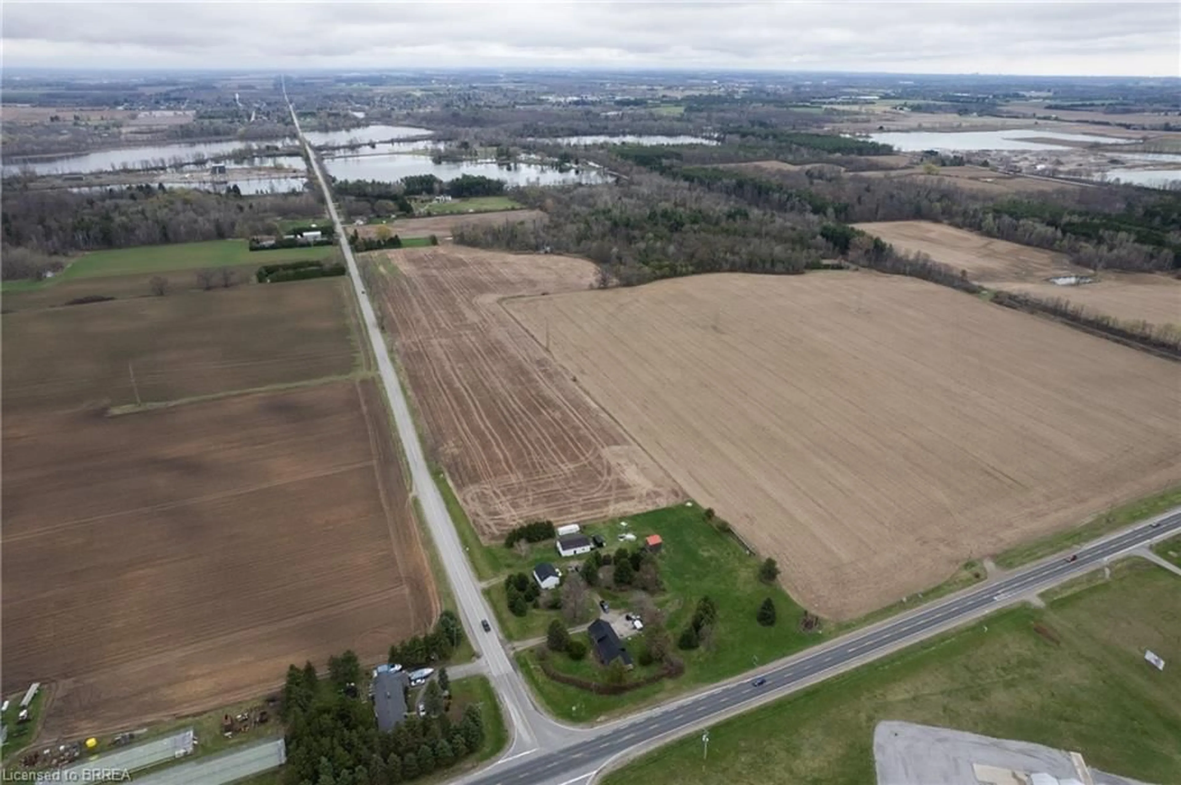 A pic from outside/outdoor area/front of a property/back of a property/a pic from drone, water/lake/river/ocean view for 8 Concession 8 Townsend, Waterford Ontario N0E 1Y0