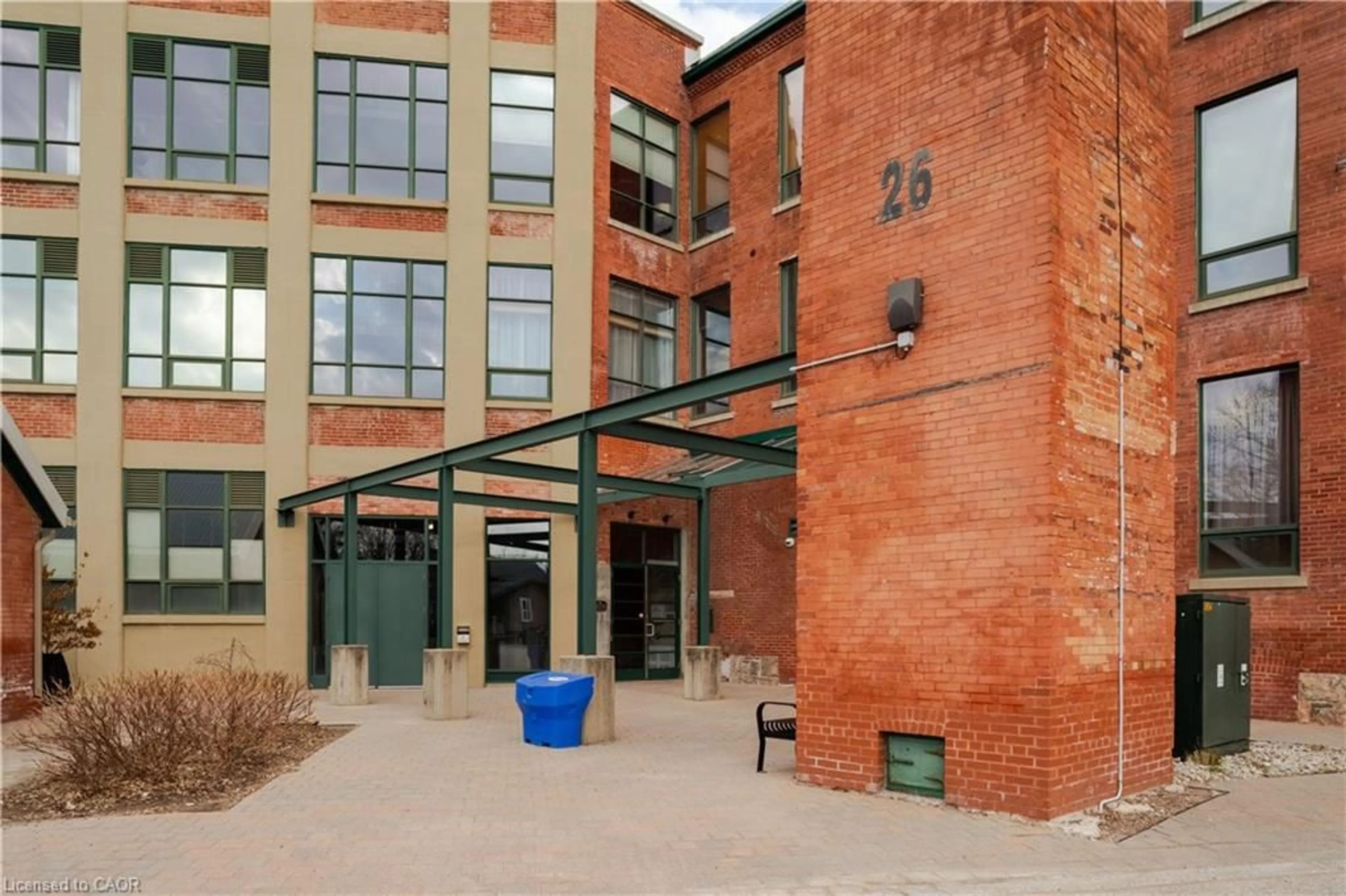 Indoor foyer for 26 Ontario St #221, Guelph Ontario N1E 7K1