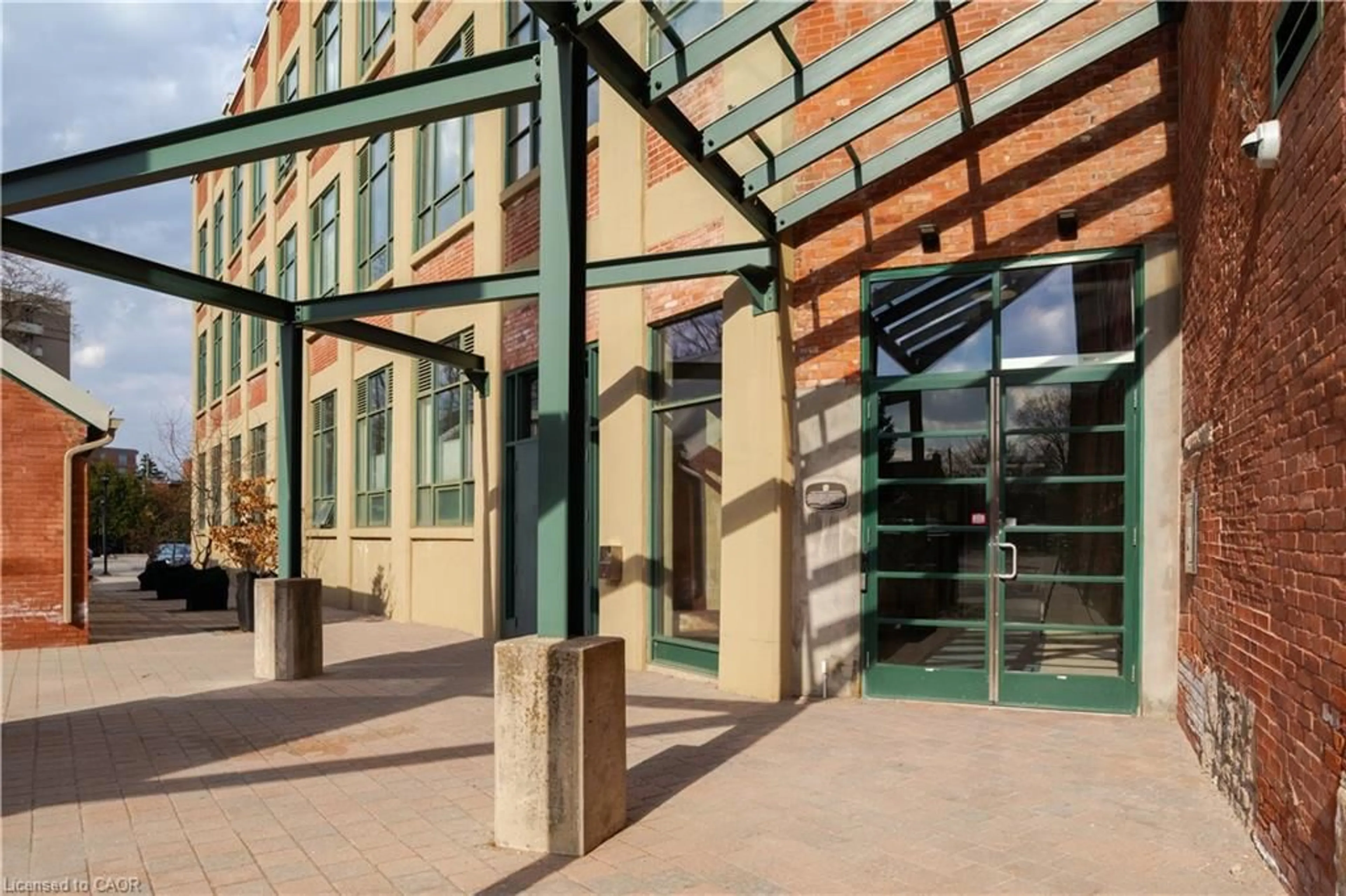 Unknown for 26 Ontario St #221, Guelph Ontario N1E 7K1