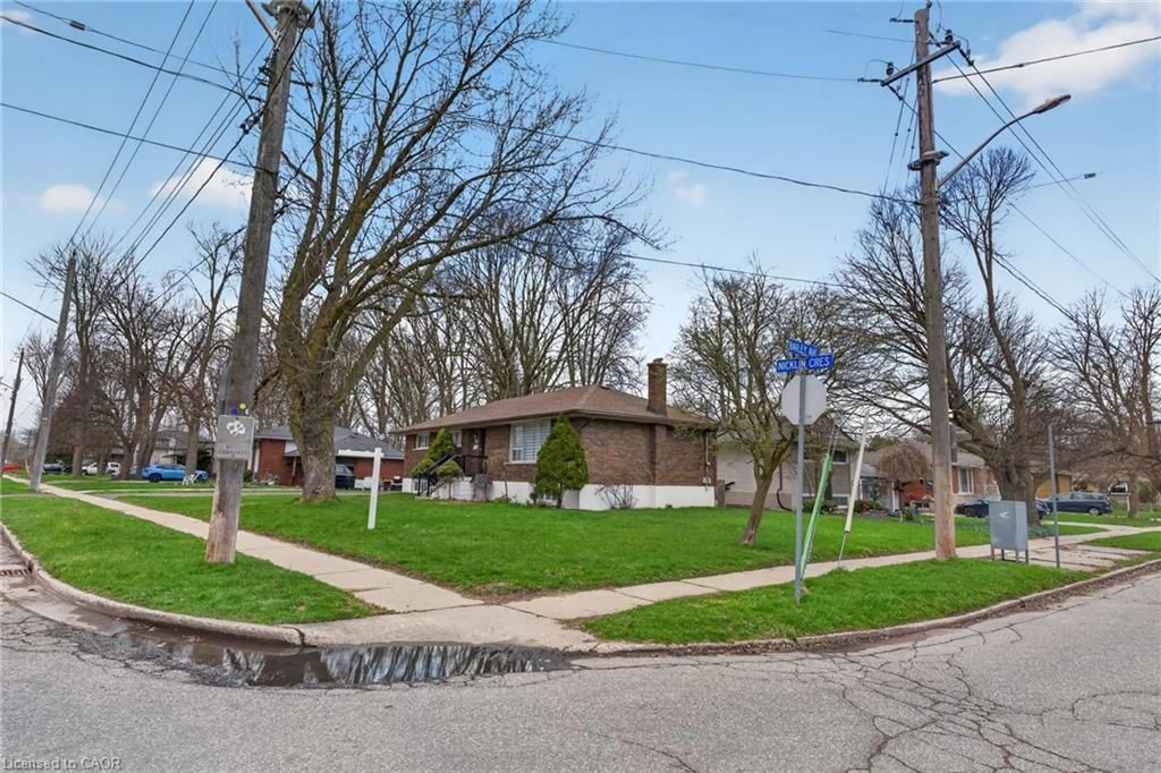 Unknown for 53 Nicklin Cres, Guelph Ontario N1H 5G1