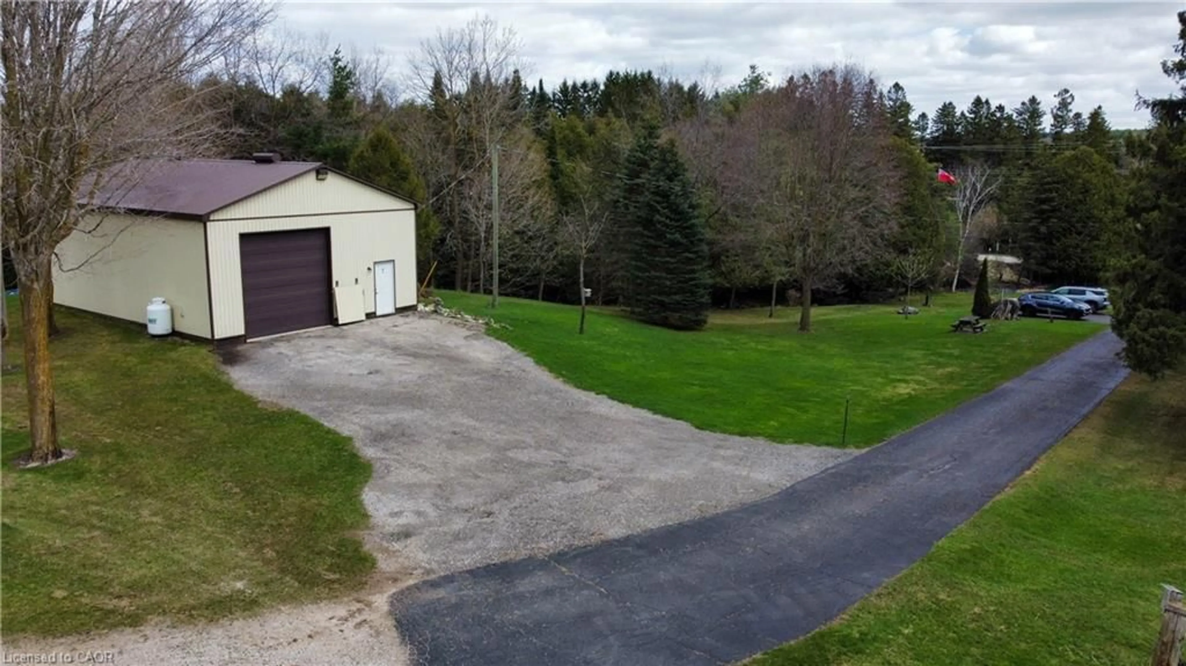 A pic from outside/outdoor area/front of a property/back of a property/a pic from drone, street for 7186 Middlebrook Rd, Elora Ontario N0B 1S0