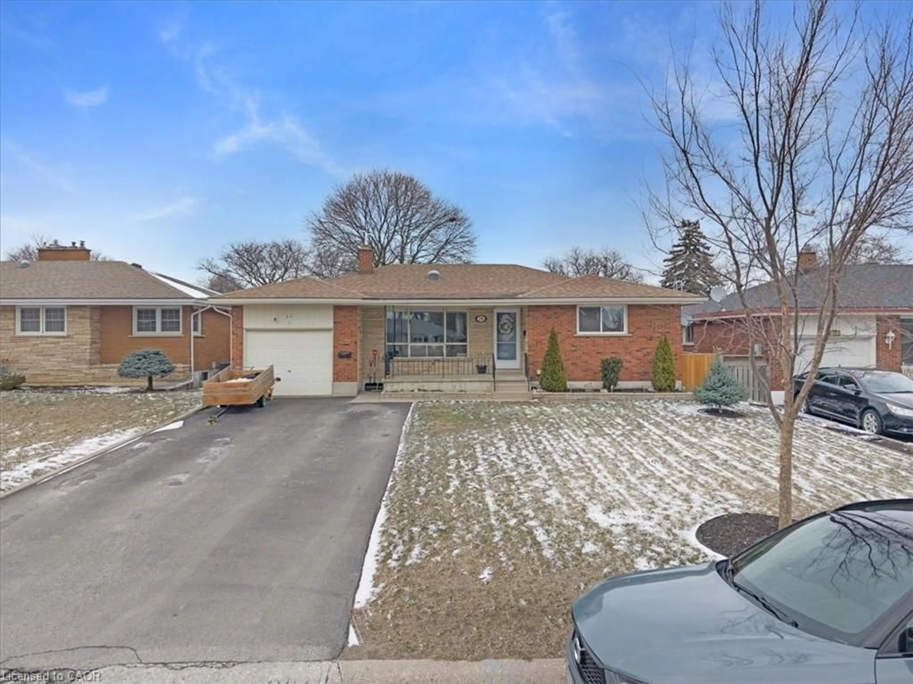 Home with brick exterior material, street for 26 Wiltshire Dr, Brantford Ontario N3R 5A9