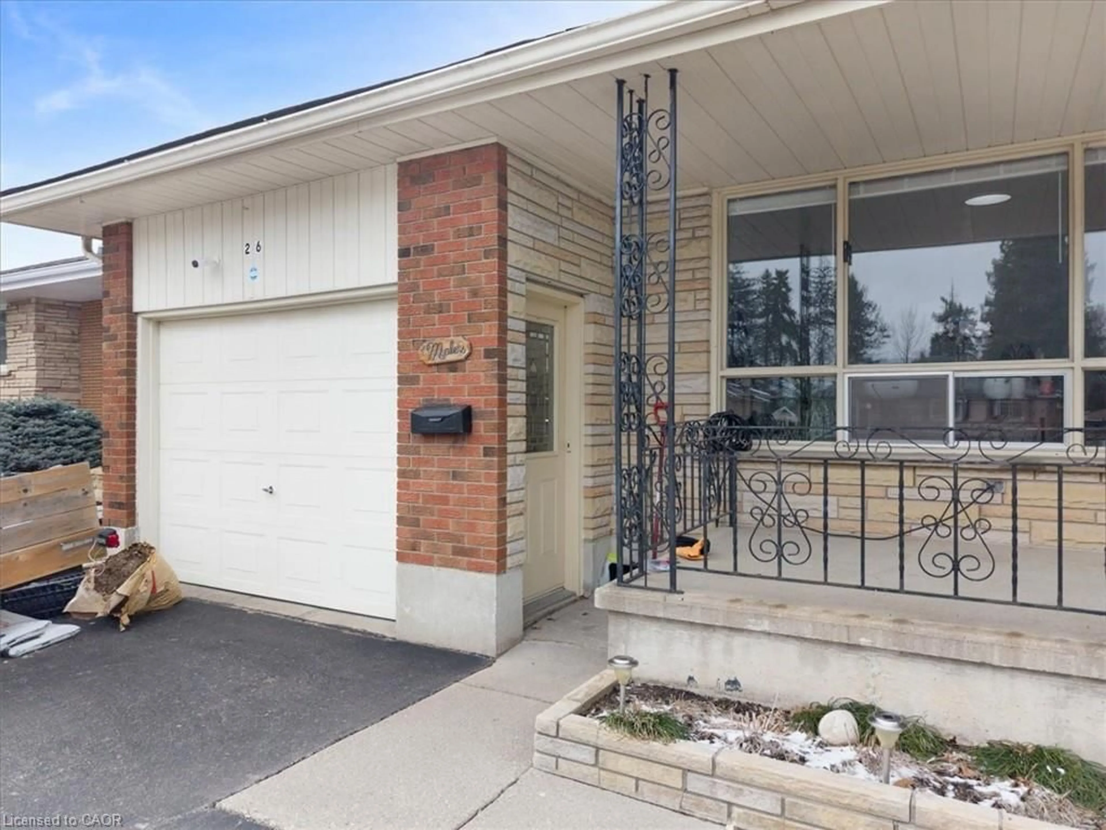 Home with brick exterior material, street for 26 Wiltshire Dr, Brantford Ontario N3R 5A9