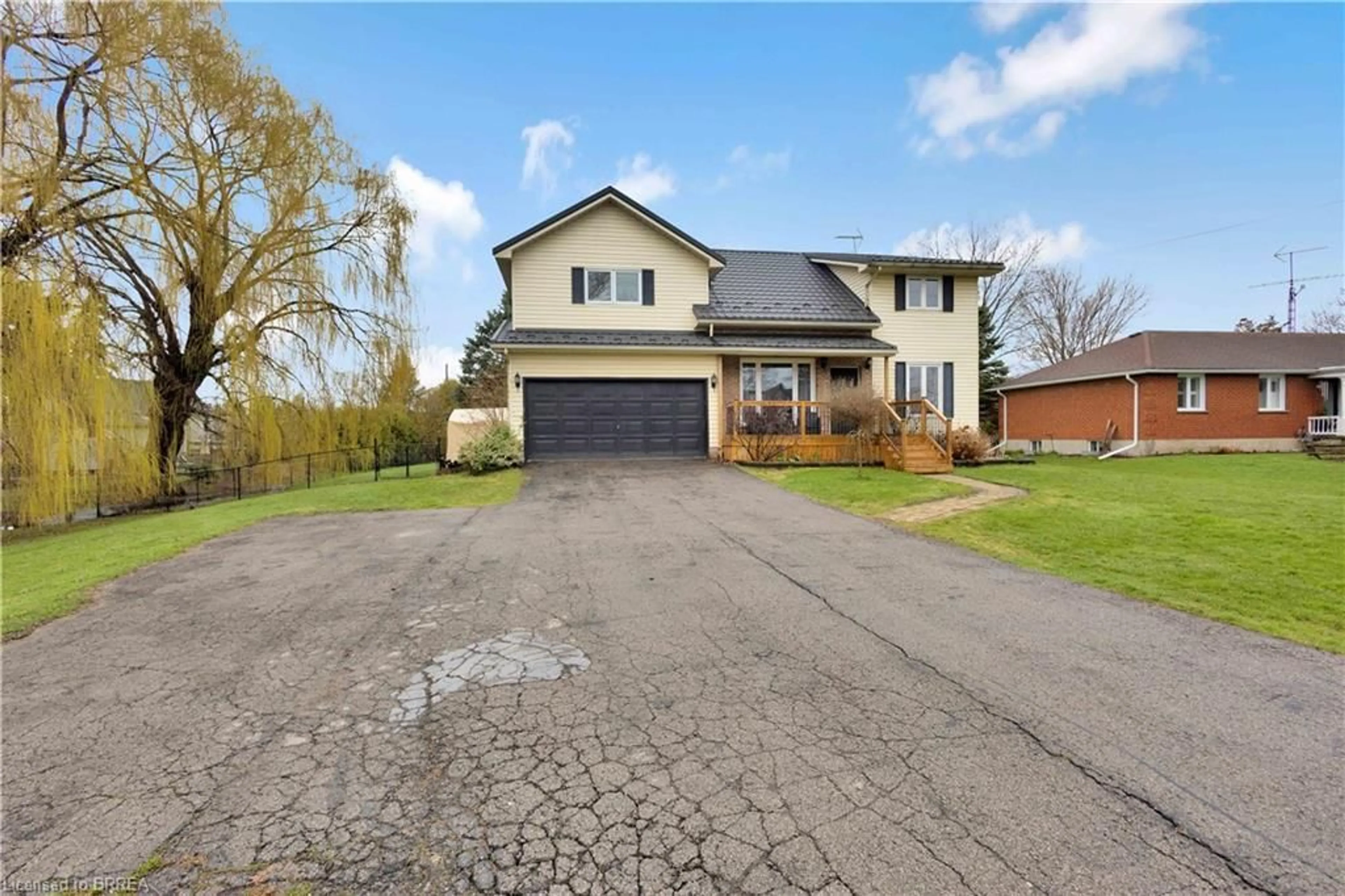 A pic from outside/outdoor area/front of a property/back of a property/a pic from drone, street for 934 Norfolk County Road 19e, Wilsonville Ontario N0E 1Z0