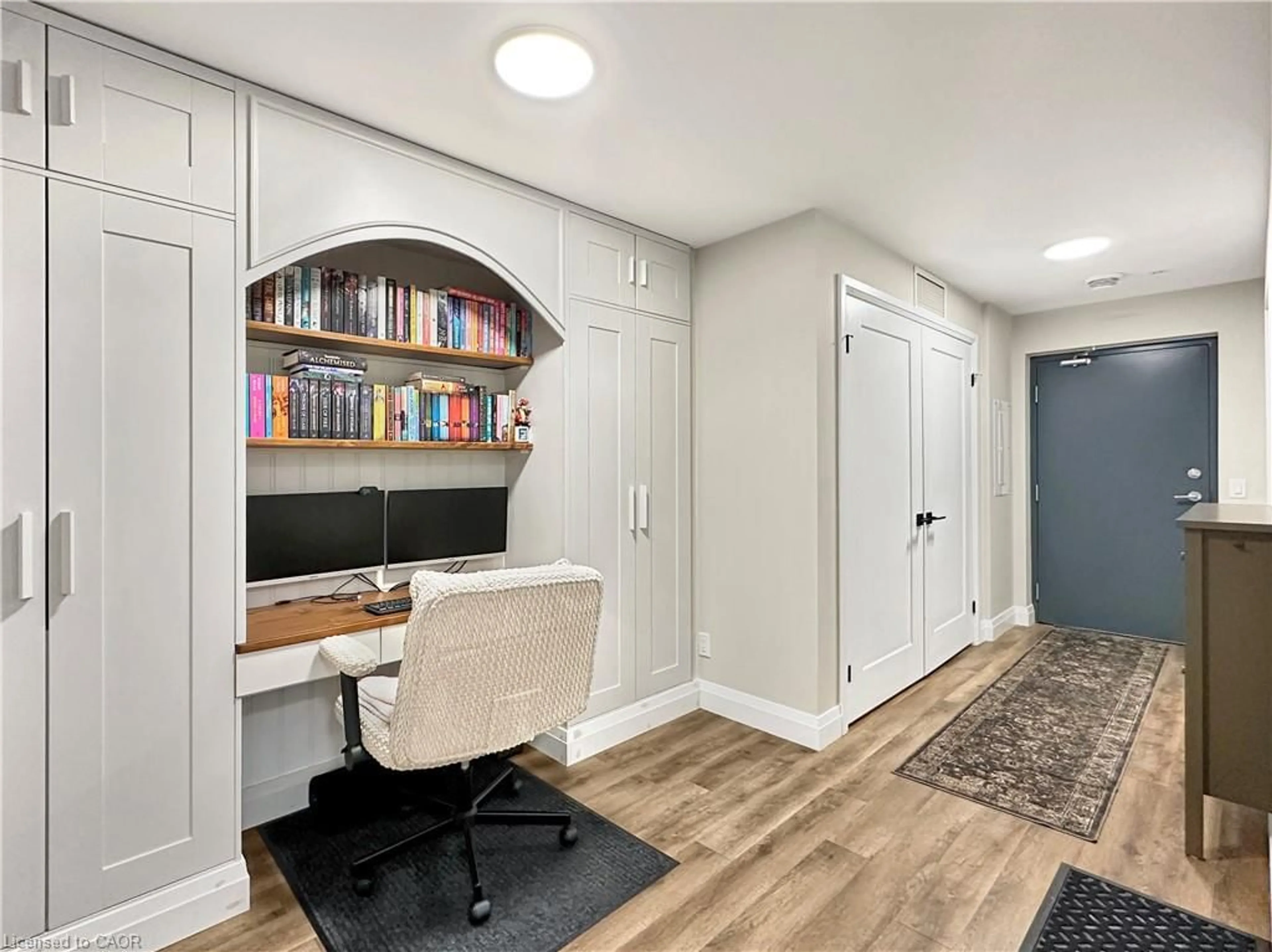 Indoor entryway for 64 Main St #303, Hagersville Ontario N0A 1H0