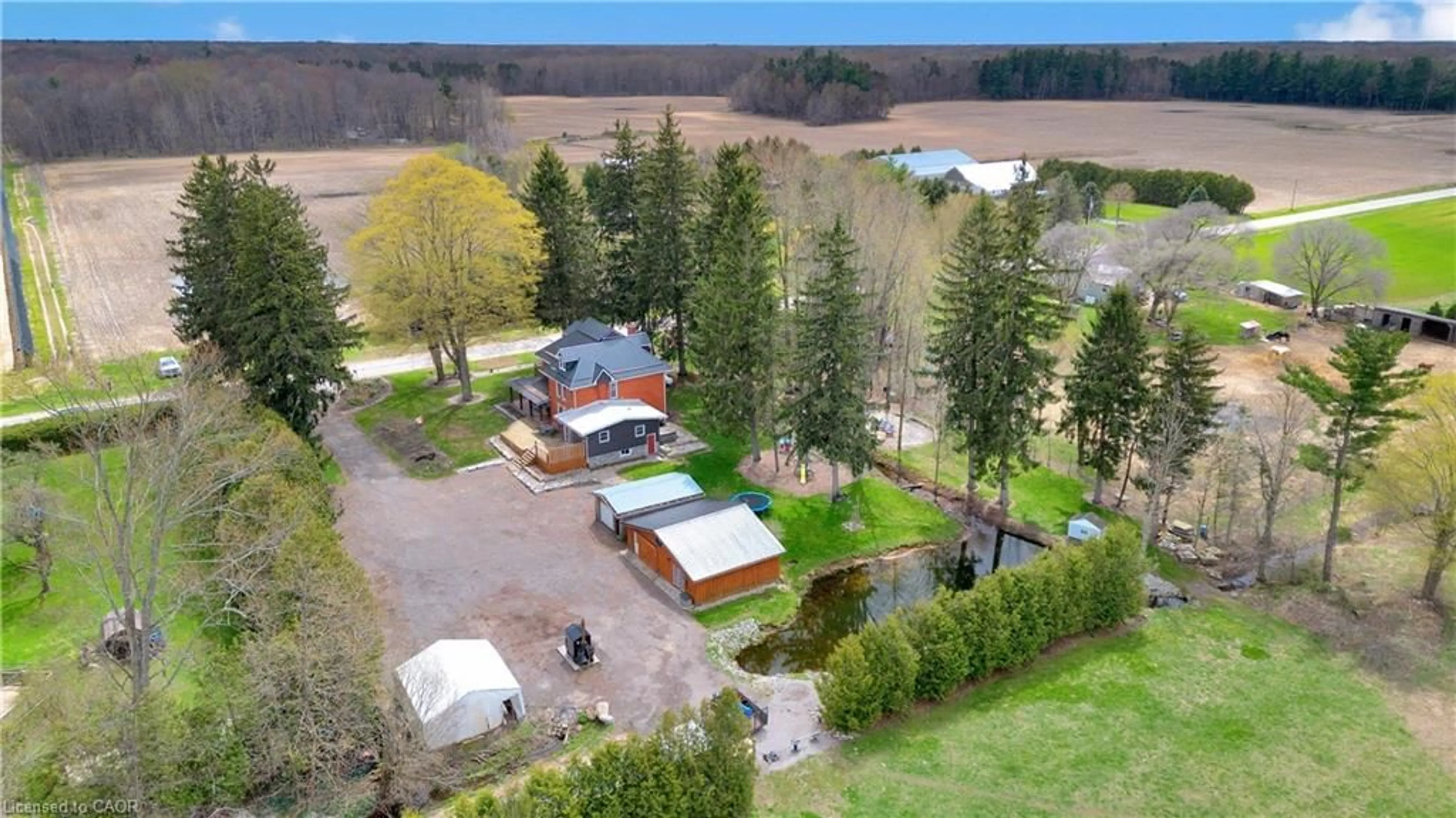 A pic from outside/outdoor area/front of a property/back of a property/a pic from drone, unknown for 721 Charlotteville Rd 8, Simcoe Ontario N3Y 4K5