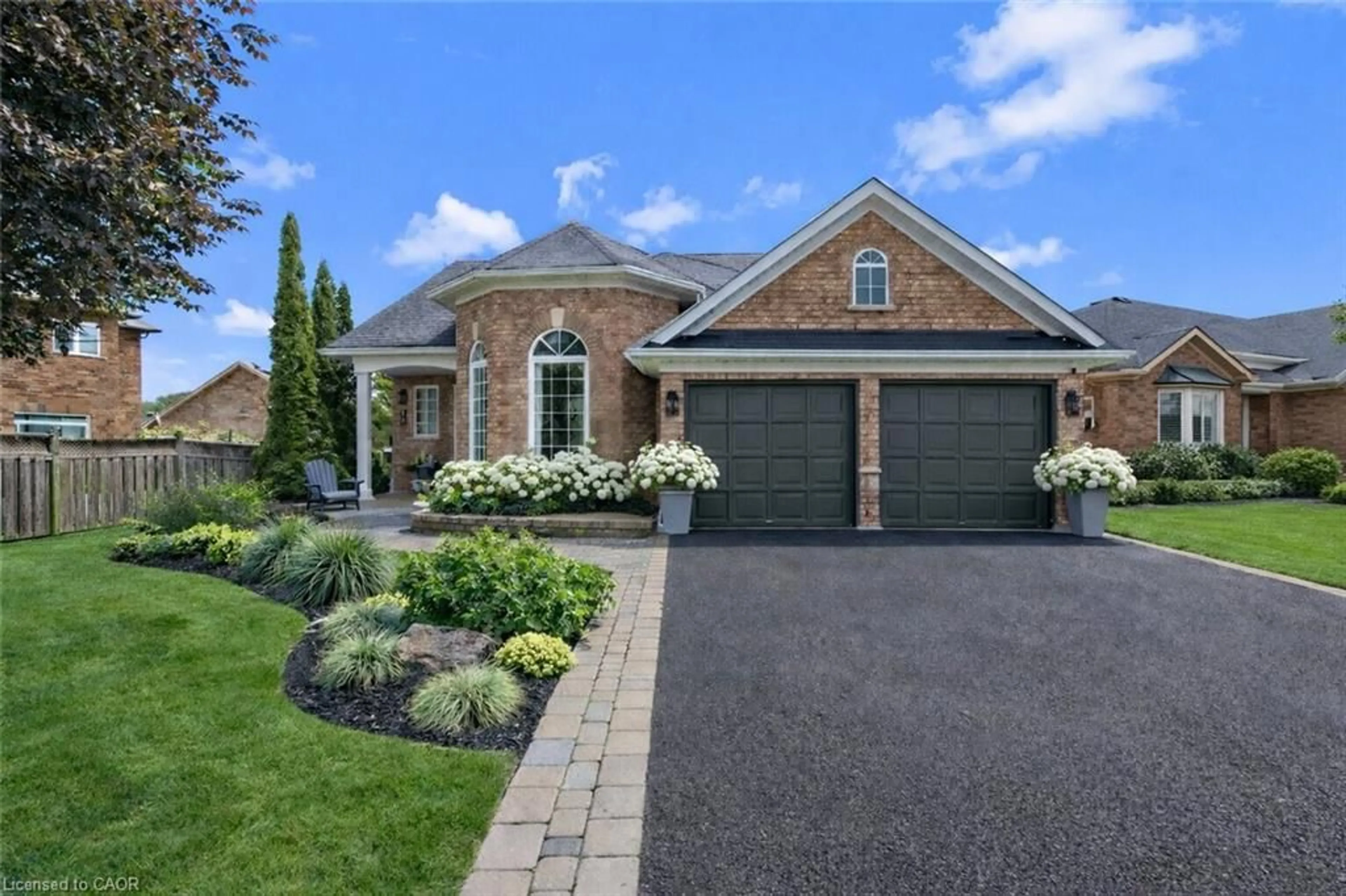 Home with brick exterior material, street for 10 Anderson Crt, Ancaster Ontario L9G 4Z7