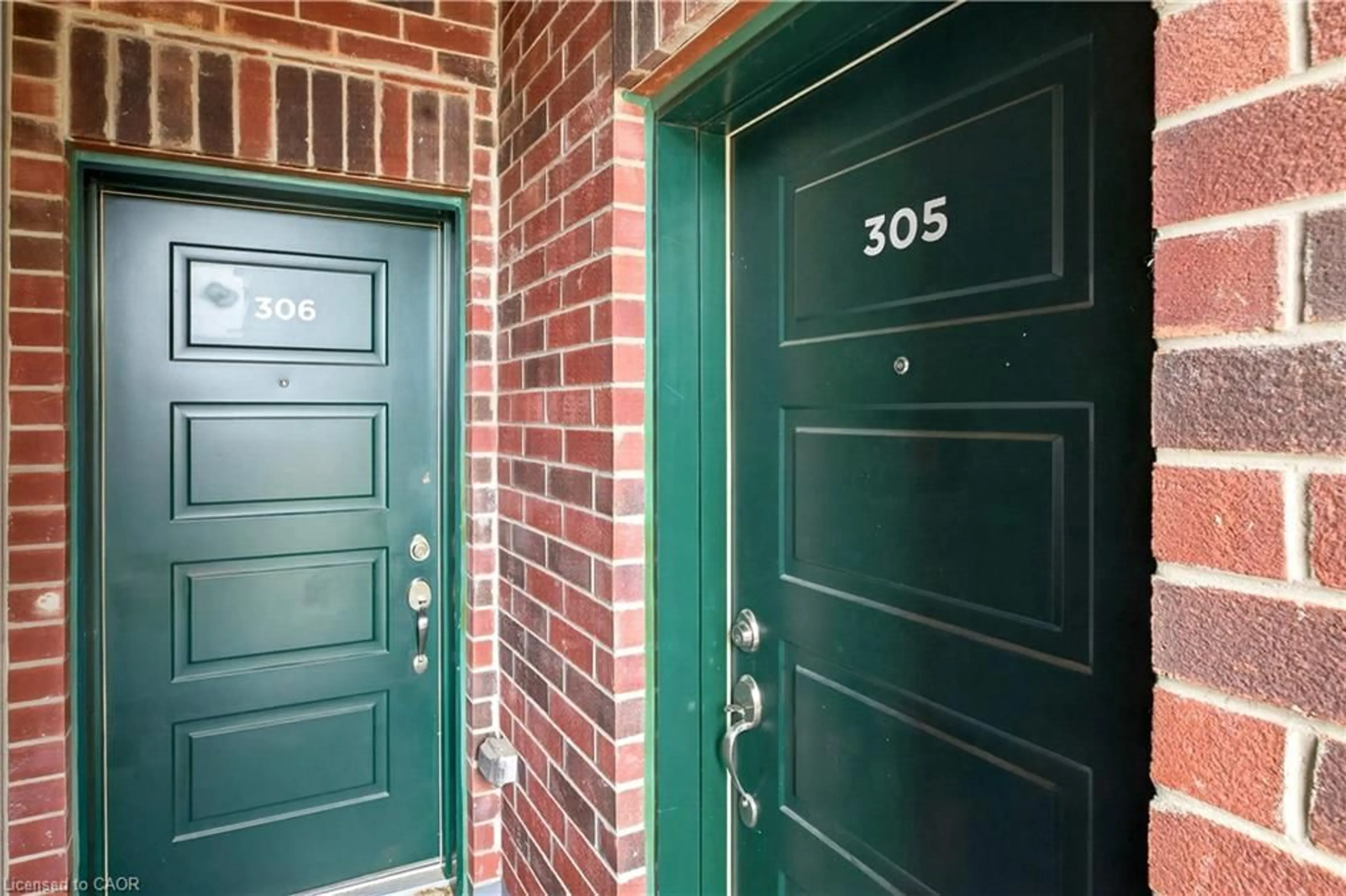 Indoor entryway for 12 Blanshard St #305, Hamilton Ontario L8P 0C7