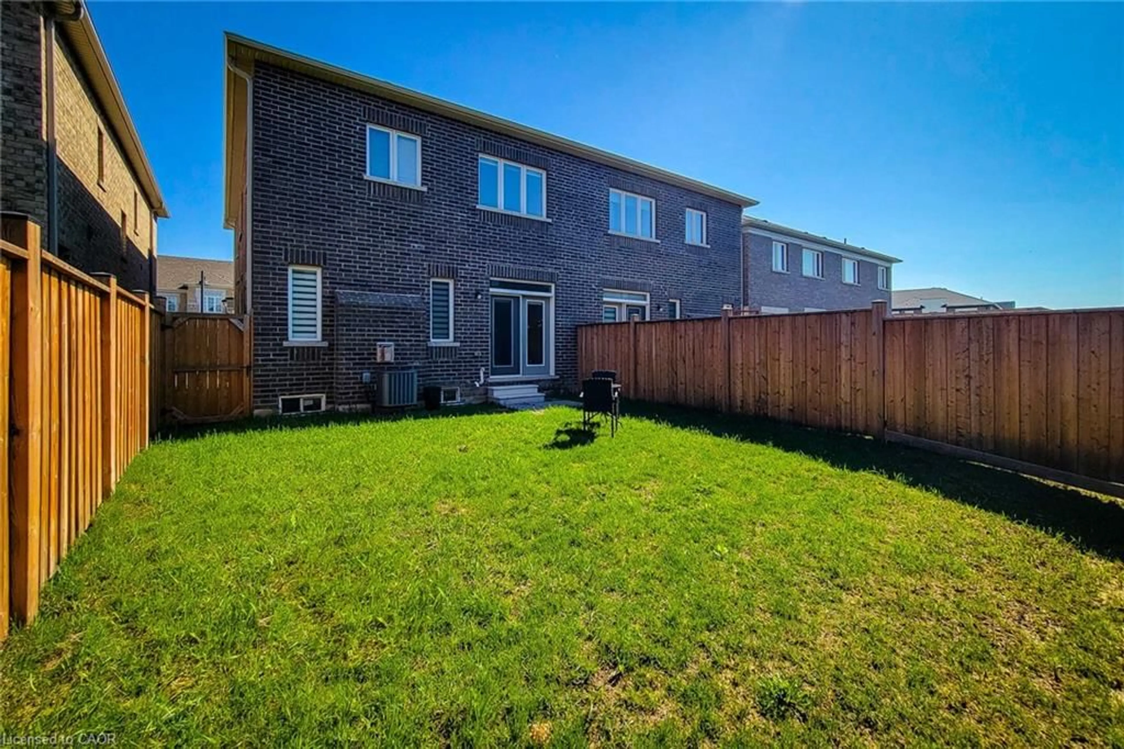 Unknown for 11 Holcomb Terr, Hamilton Ontario L8B 1Z1