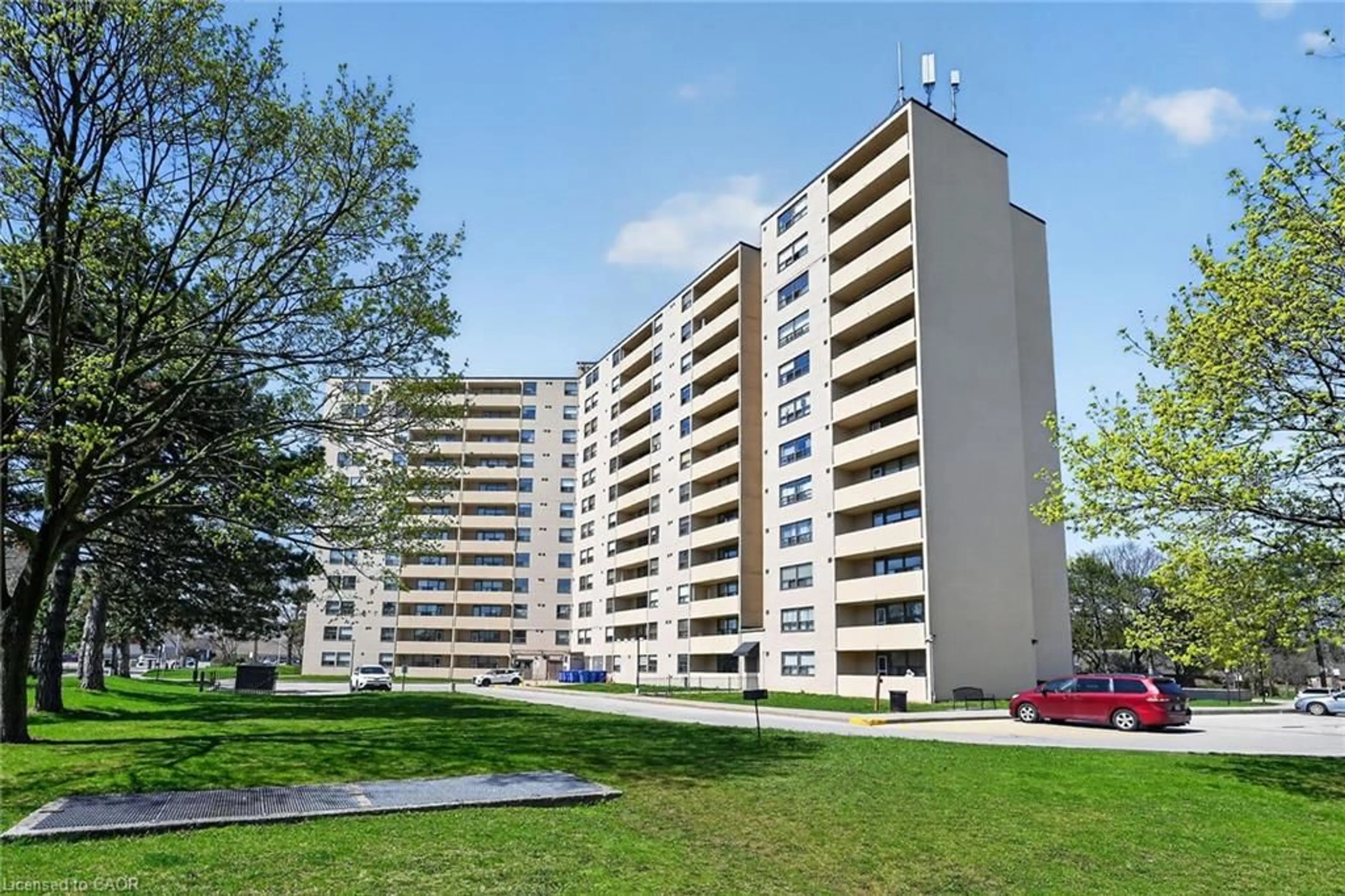 Unknown for 700 Dynes Rd #904, Burlington Ontario L7N 3M2