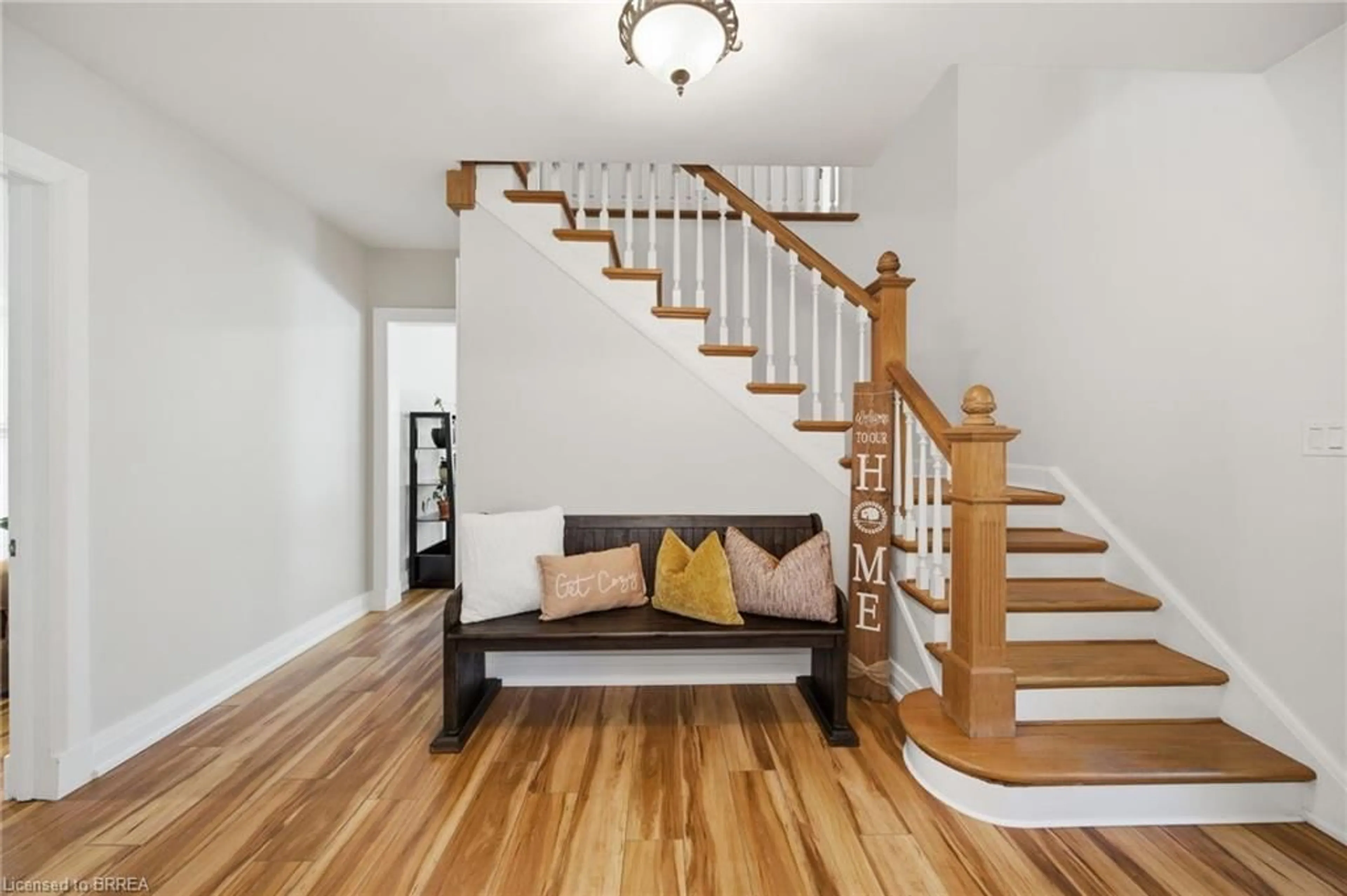 Unknown for 48 Oxbow Rd, Brantford Ontario N3T 5L6
