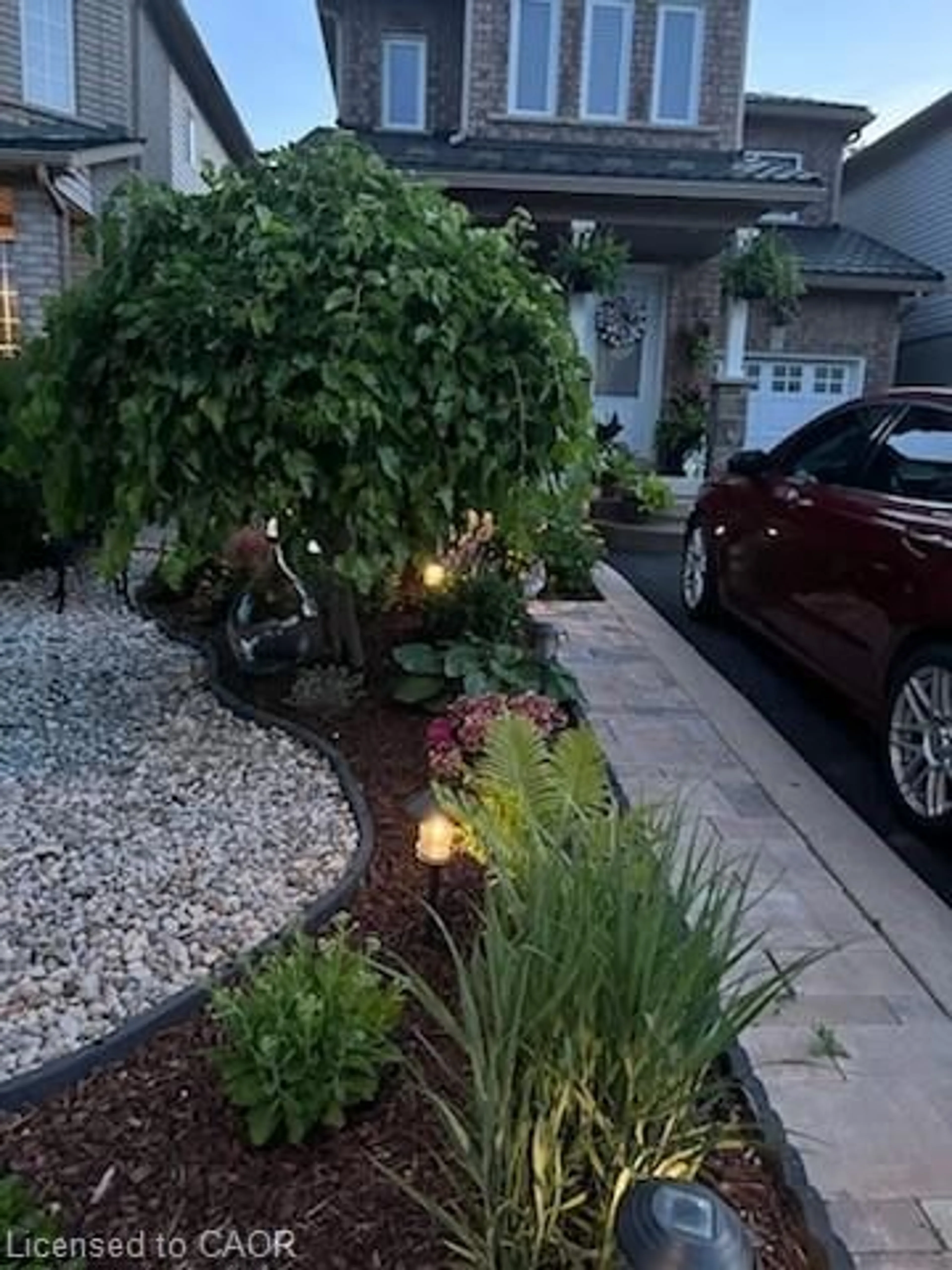 Patio, street for 56 Flockhart Rd, Cambridge Ontario N1P 1G3
