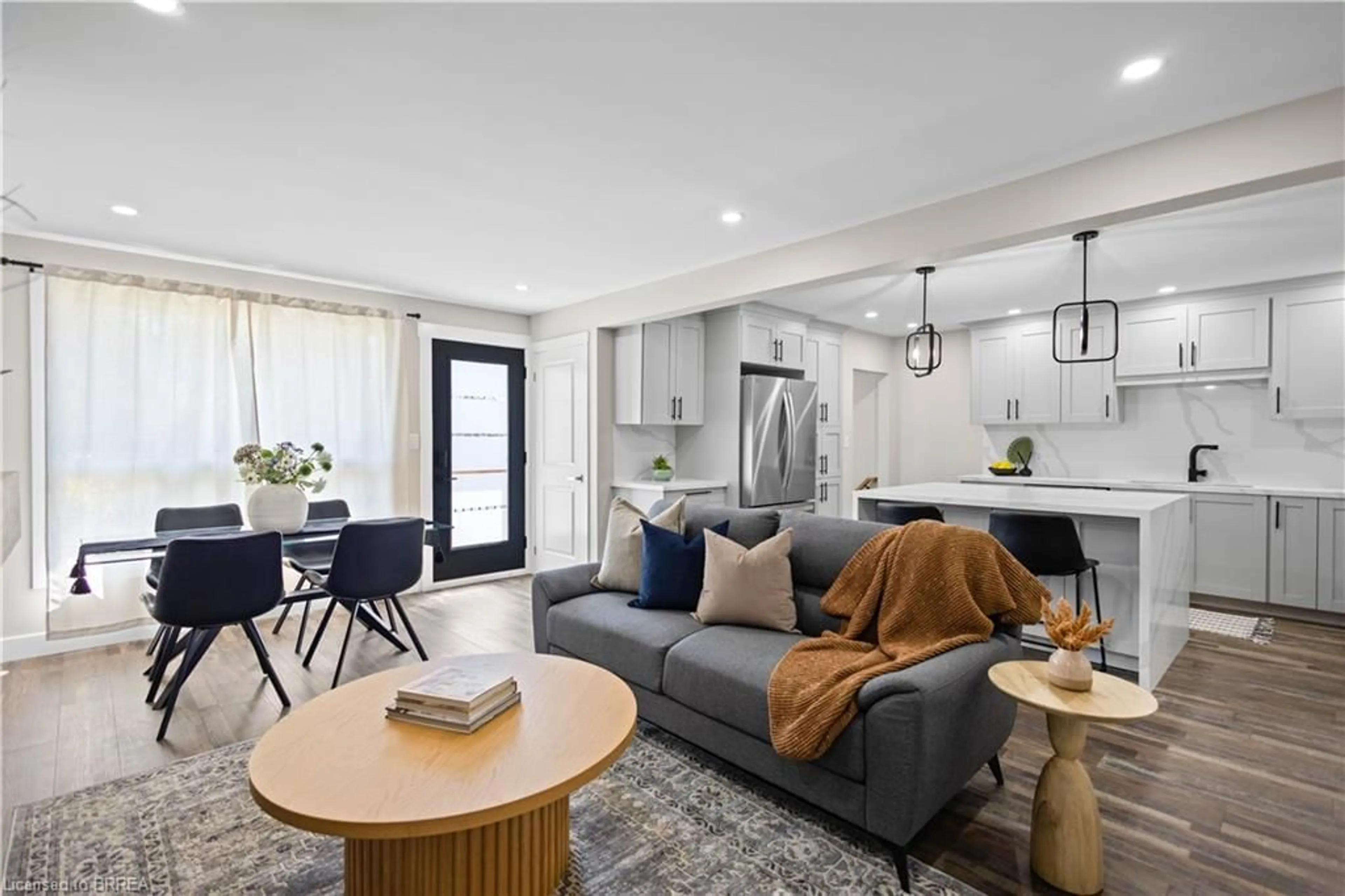 Open concept kitchen, unknown for 48 Linden Ave, Brantford Ontario N3S 7E5