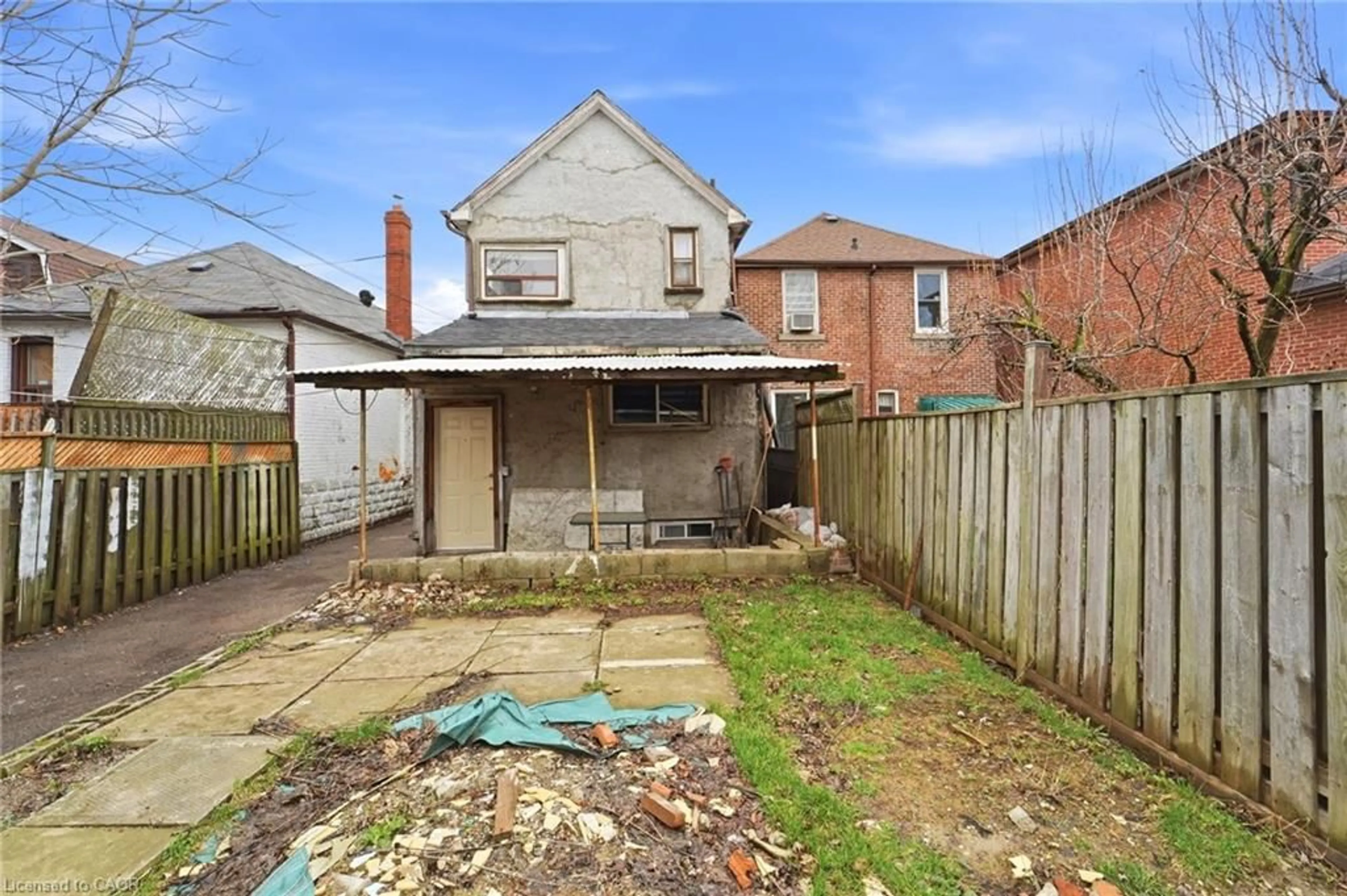 A pic from outside/outdoor area/front of a property/back of a property/a pic from drone, street for 49 Holland Park Ave, York Ontario M6C 1M2